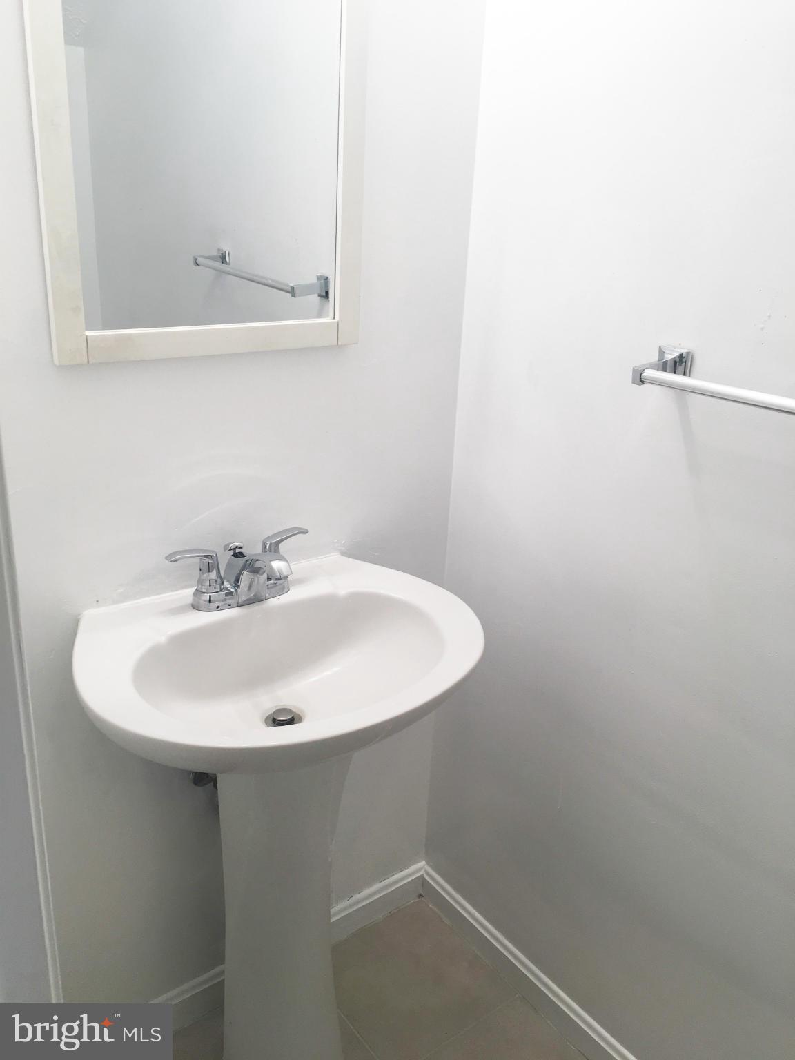 CARROLLS GREEN - Residential Lease