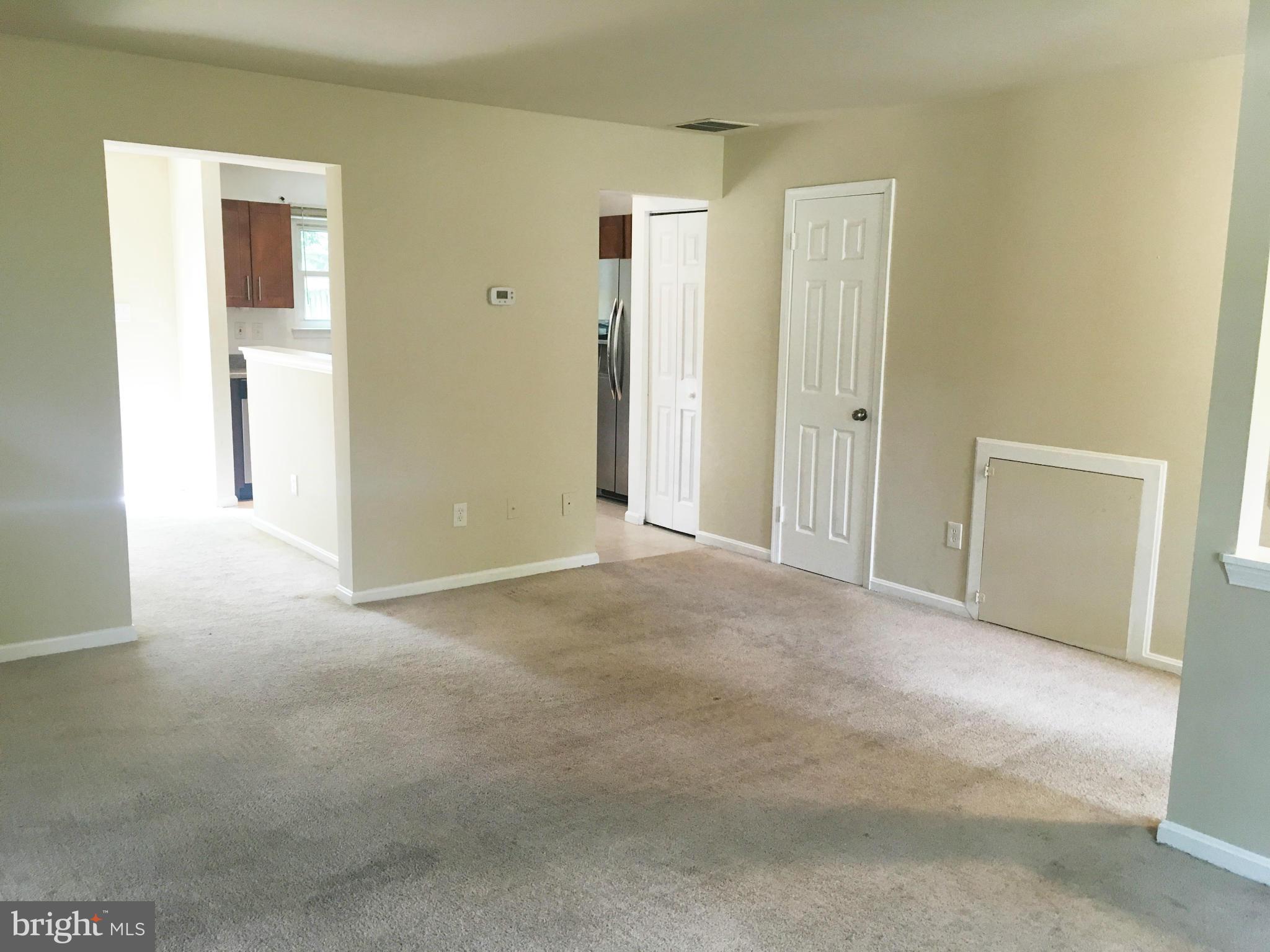 CARROLLS GREEN - Residential Lease