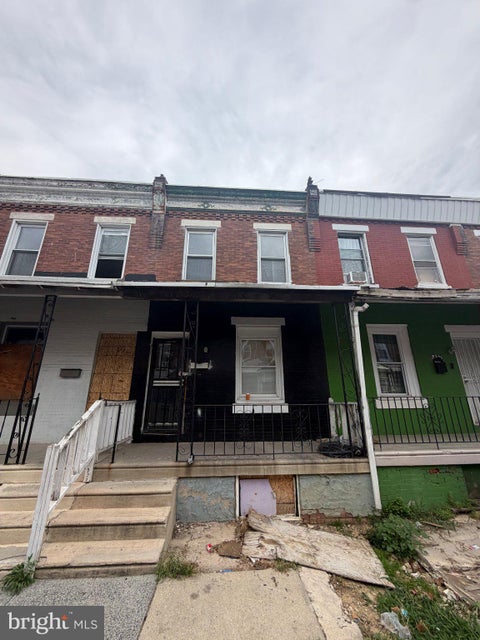 Townhouse For Sale - 6429 Glenmore Avenue<br/> Philadelphia County, PHILADELPHIA, PA 19142