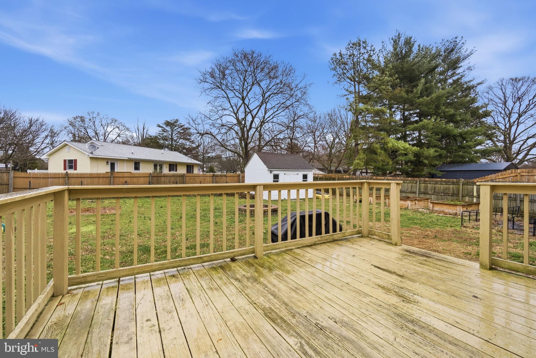 CHESTER HARBOR - Residential