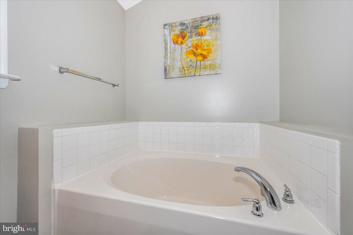 HAMMONDS MILL - Residential