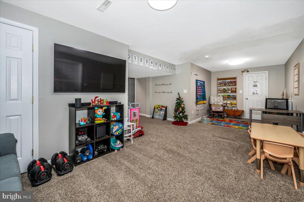 HAMMONDS MILL - Residential