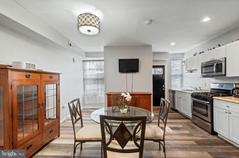 MONTEBELLO - Residential