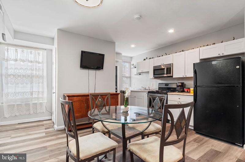 MONTEBELLO - Residential