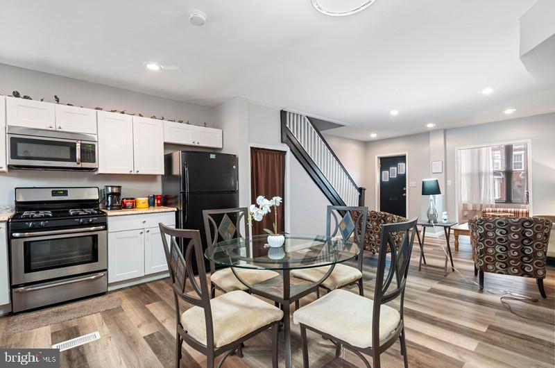 MONTEBELLO - Residential