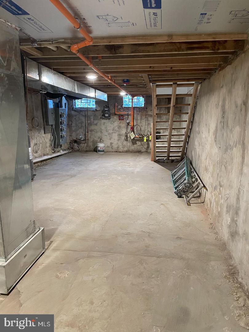 BREWERYTOWN - Residential Lease