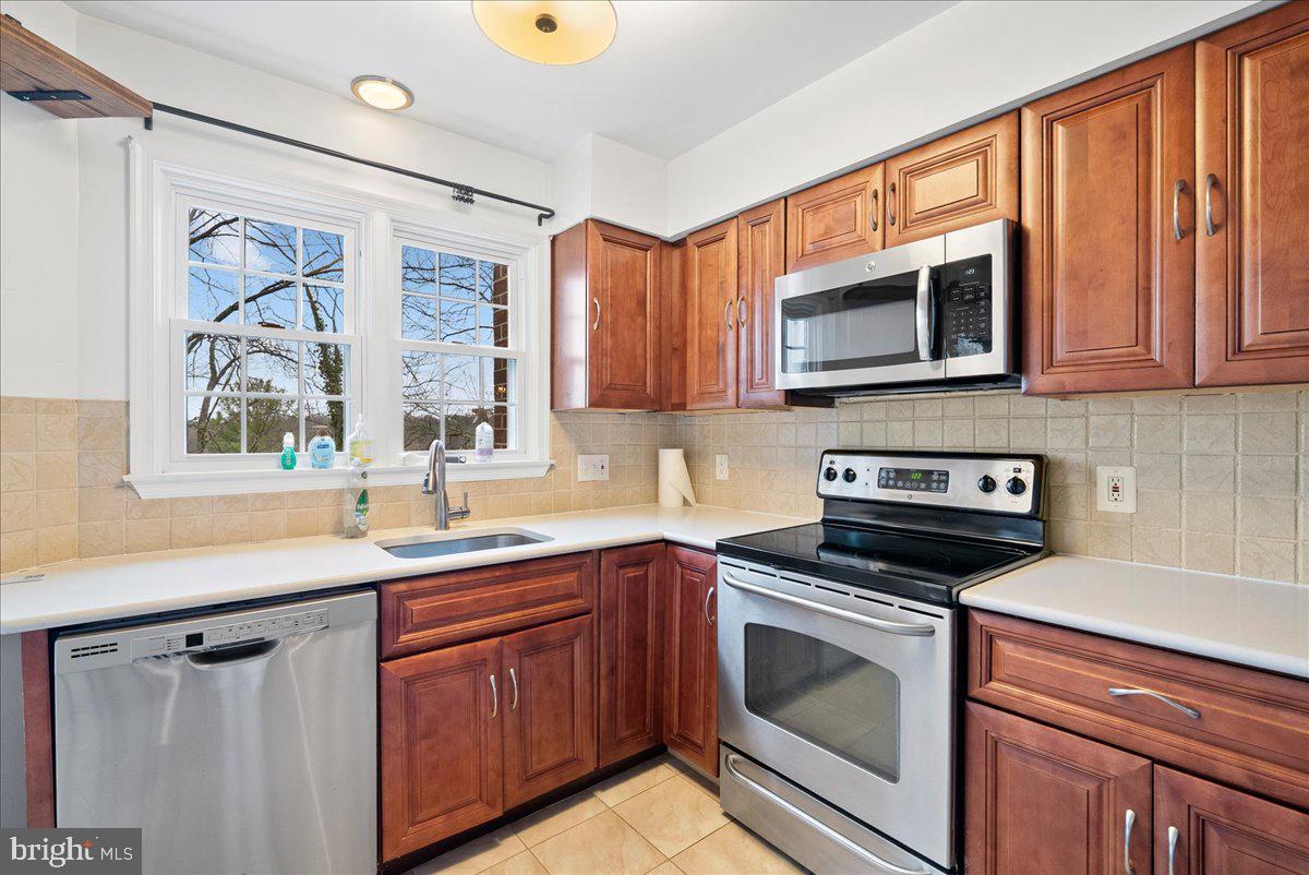 NANTUCKET AT RESTON - Residential Lease