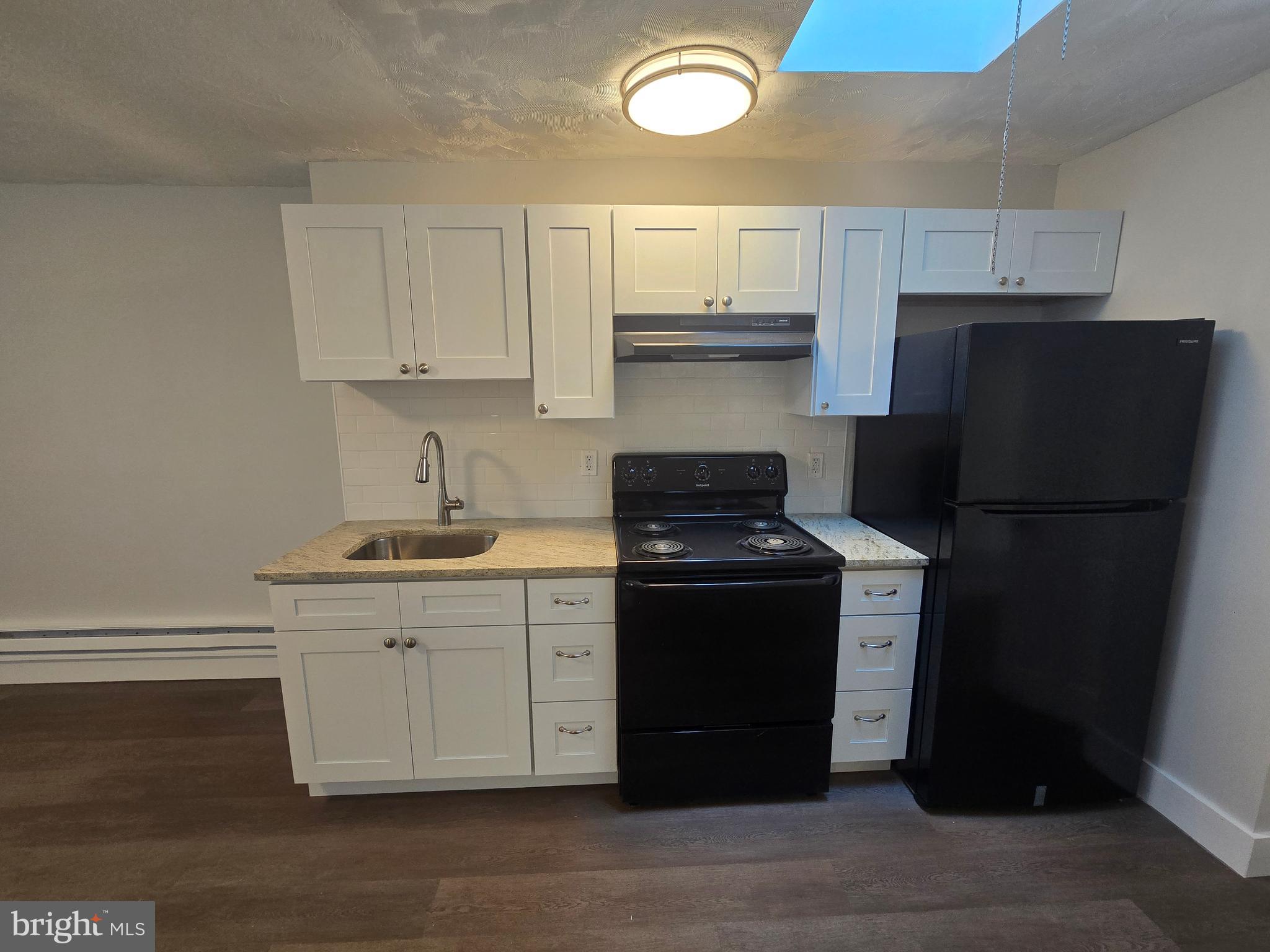 LOGAN - Residential Lease