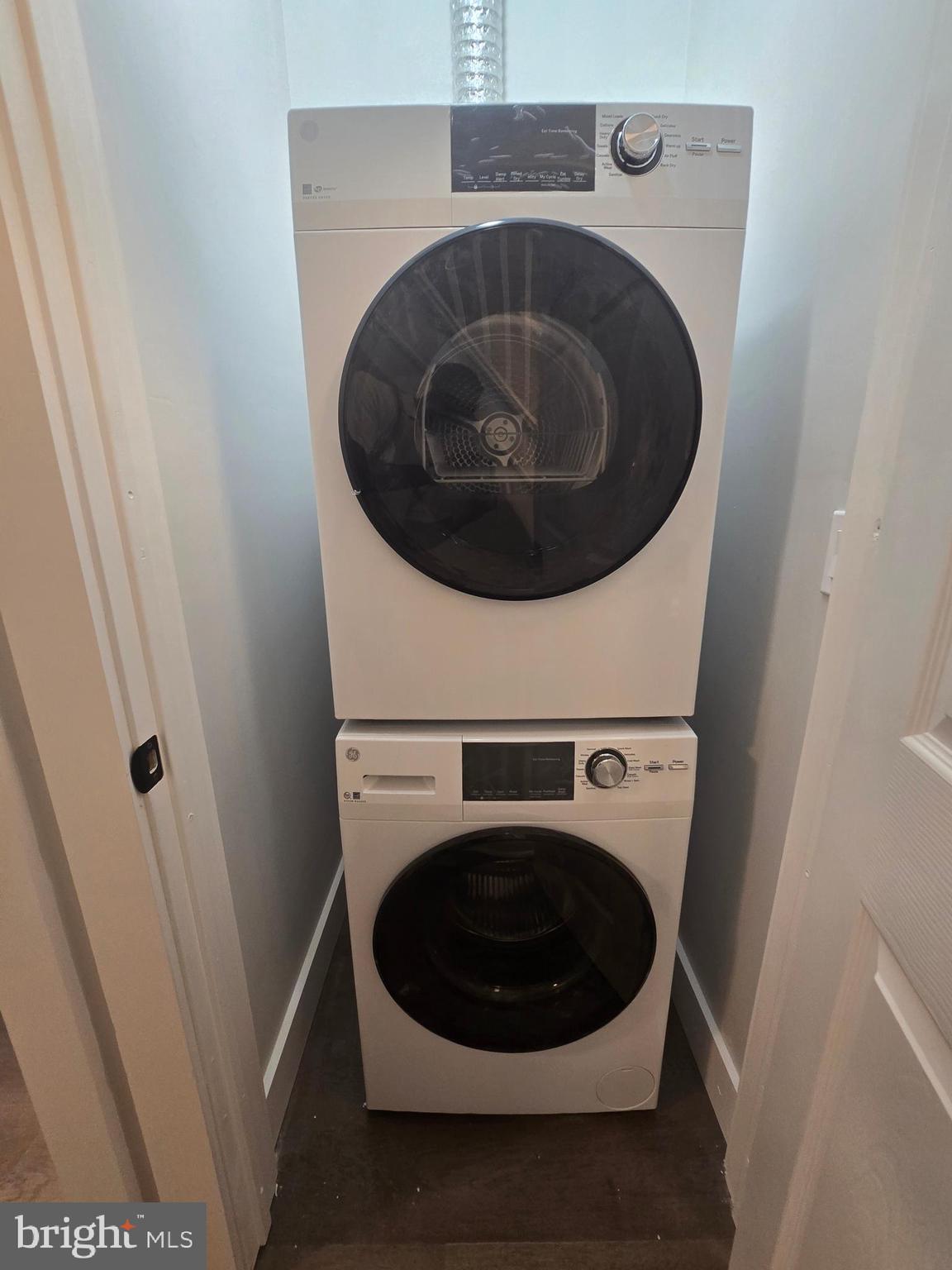 LOGAN - Residential Lease