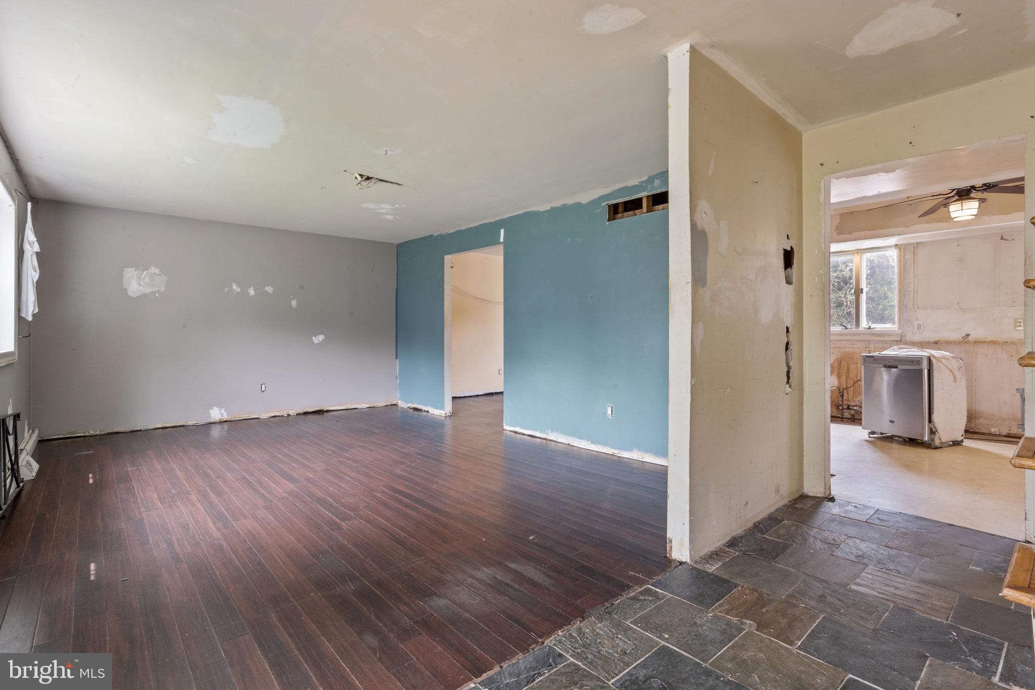 GLEN VIEW PARK - Residential