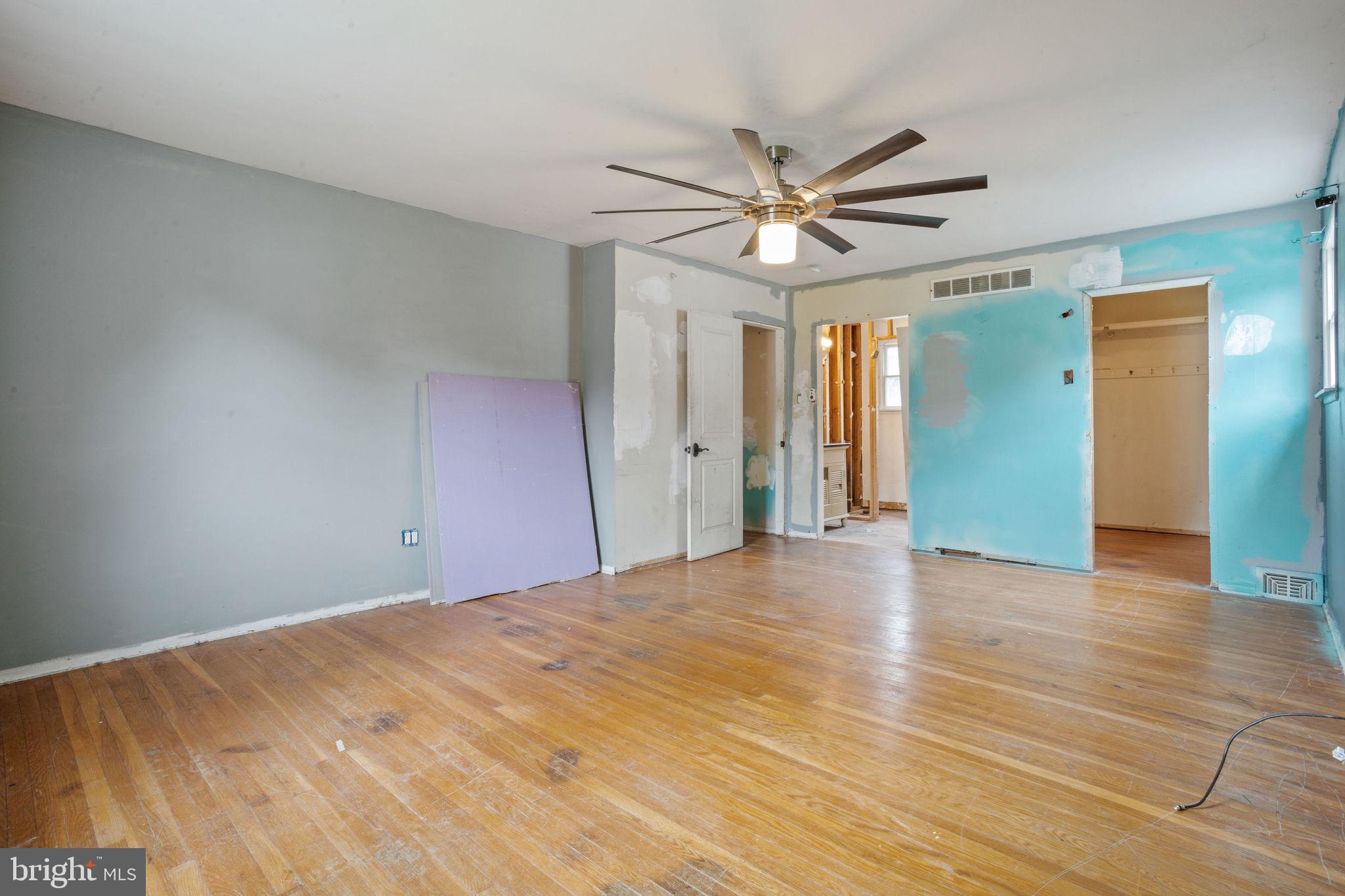 GLEN VIEW PARK - Residential