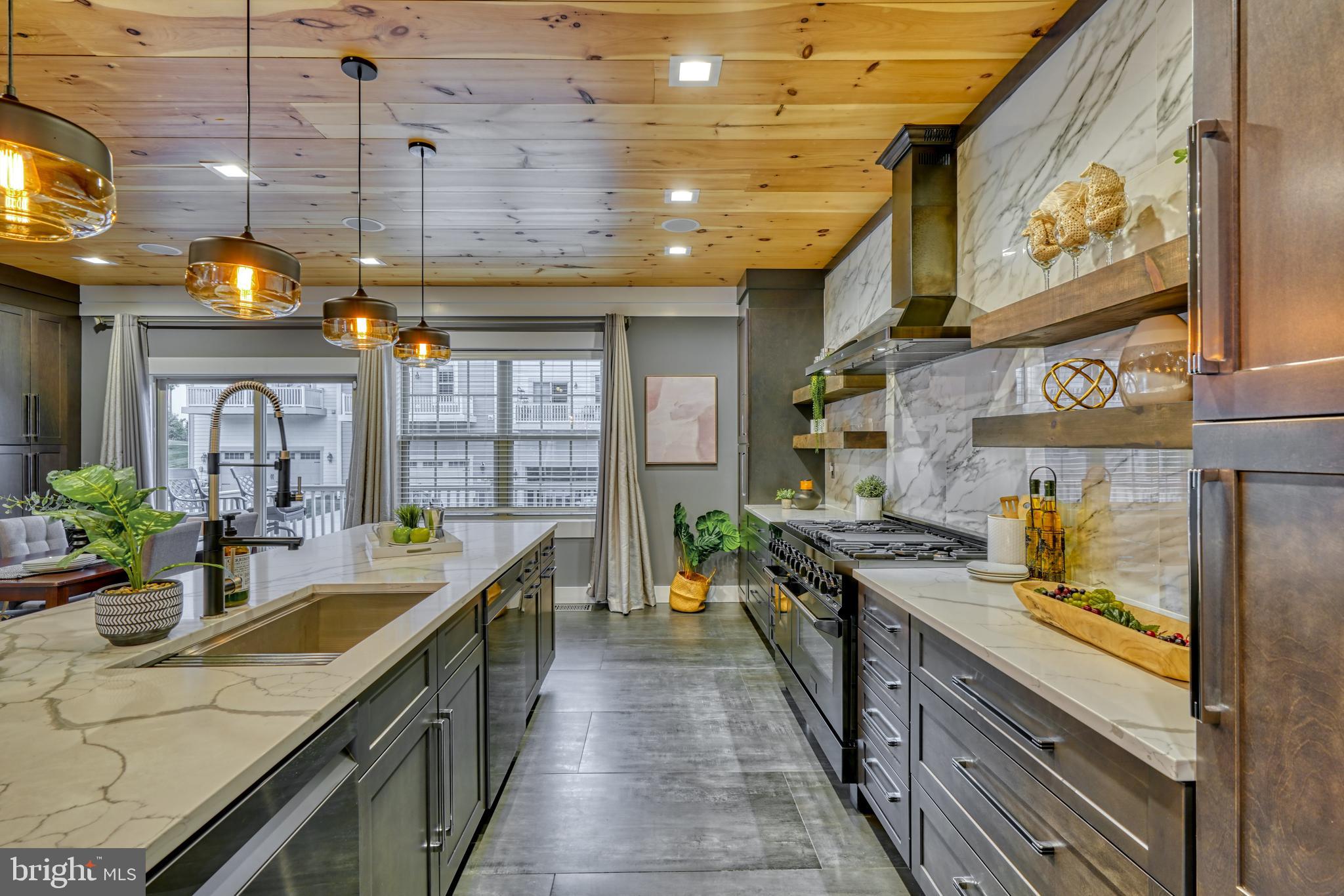 HUNT VALLEY OVERLOOK - Residential