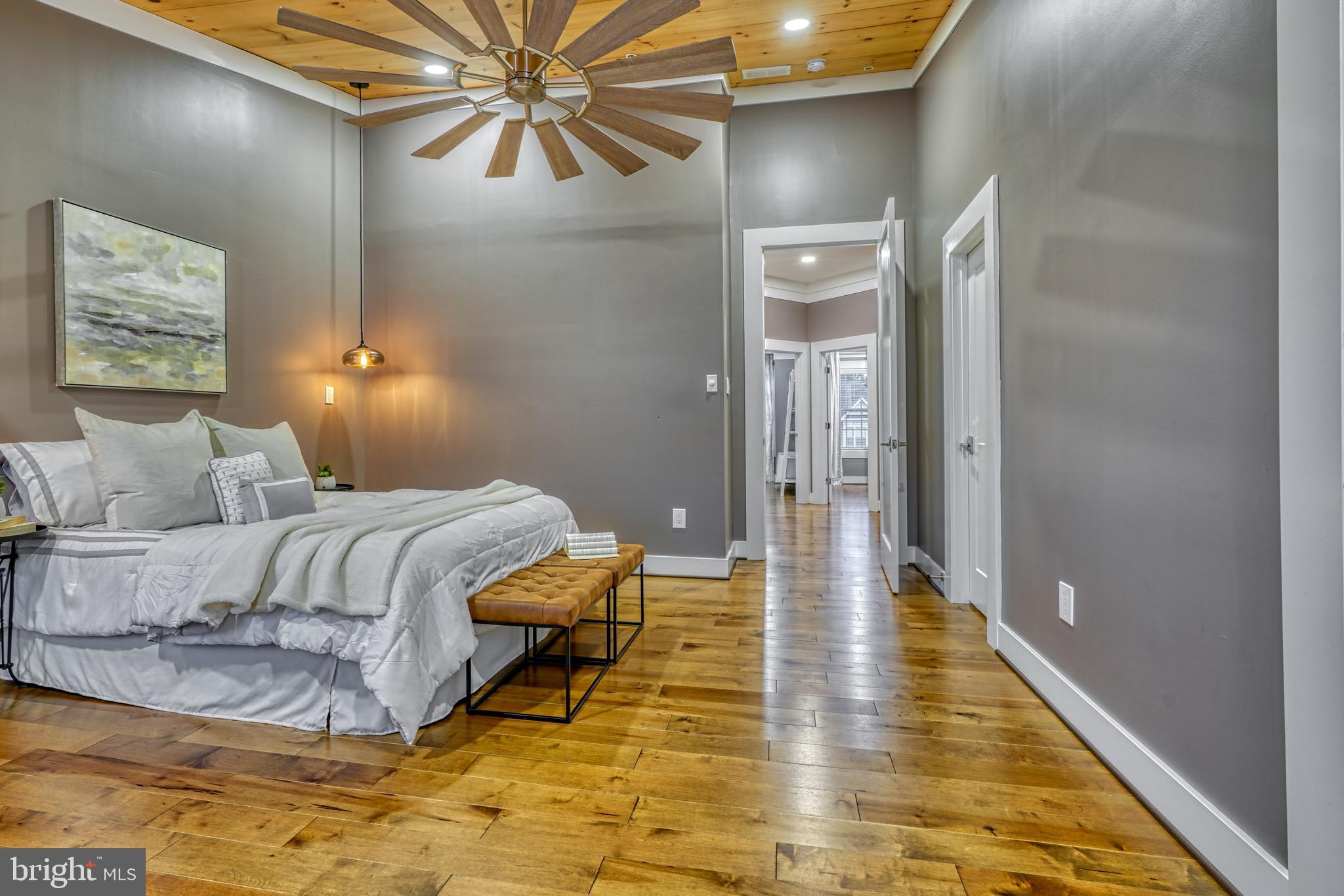 HUNT VALLEY OVERLOOK - Residential