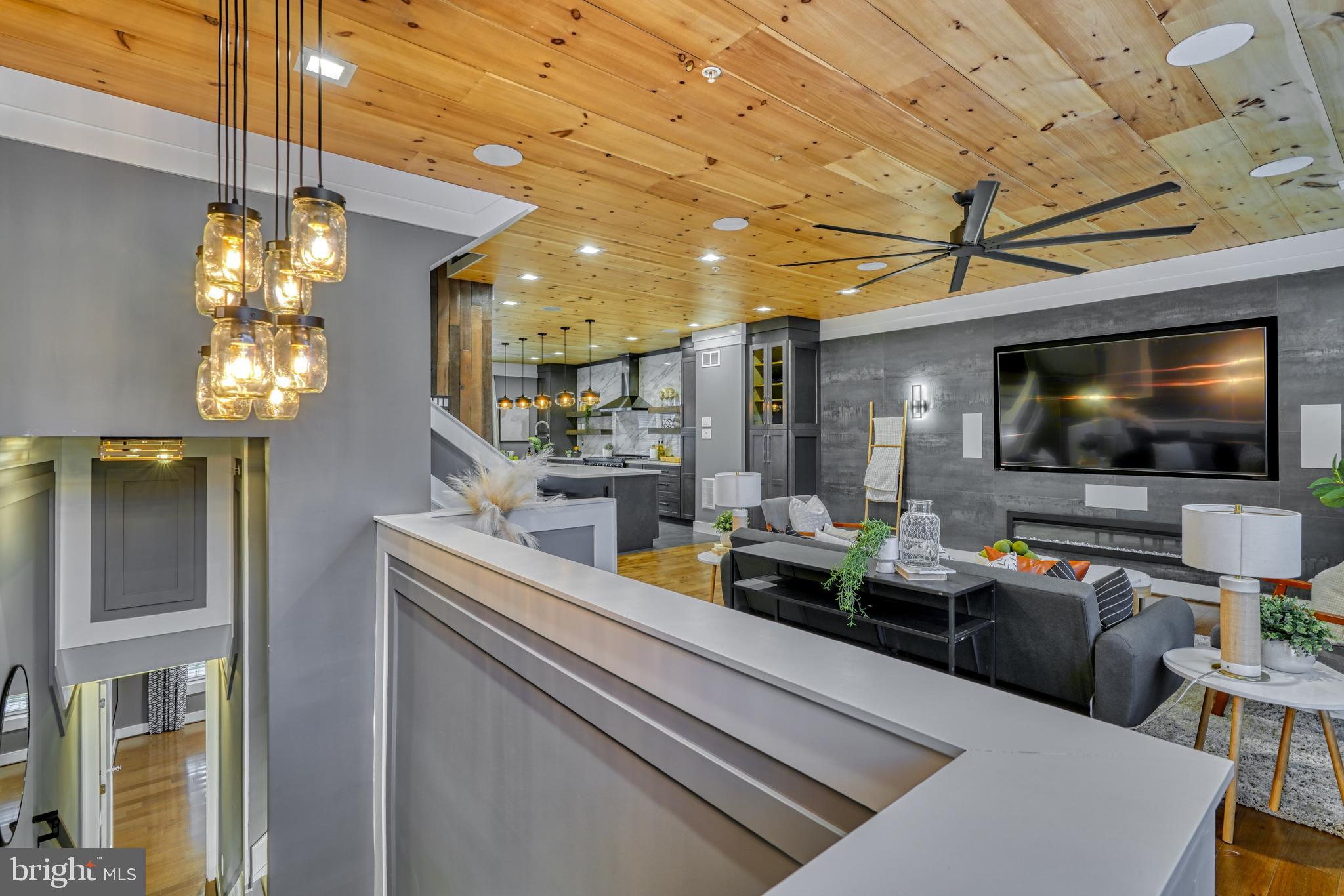 HUNT VALLEY OVERLOOK - Residential