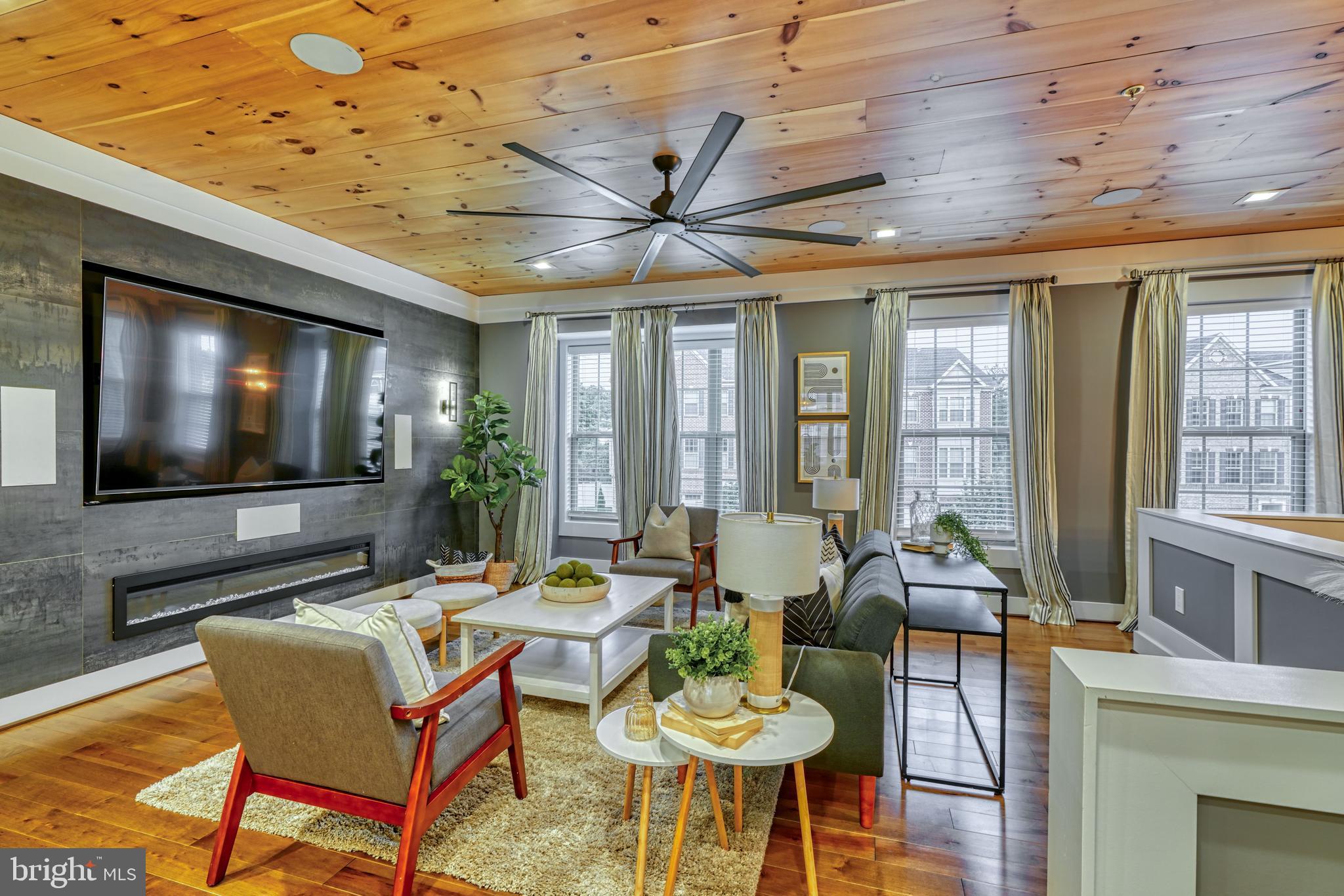 HUNT VALLEY OVERLOOK - Residential