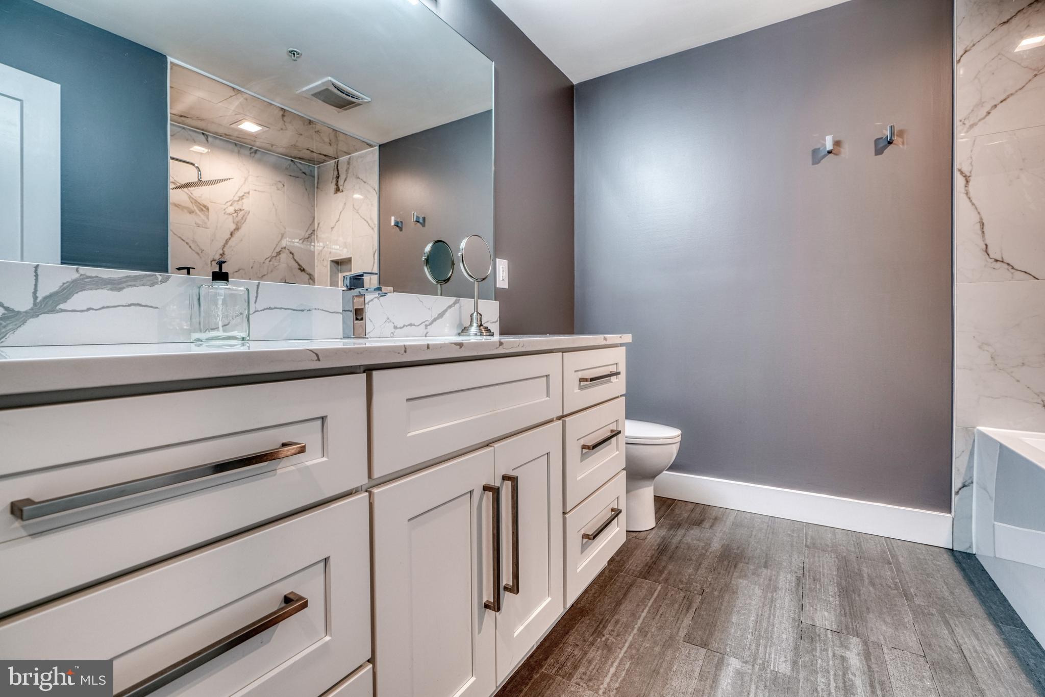 HUNT VALLEY OVERLOOK - Residential