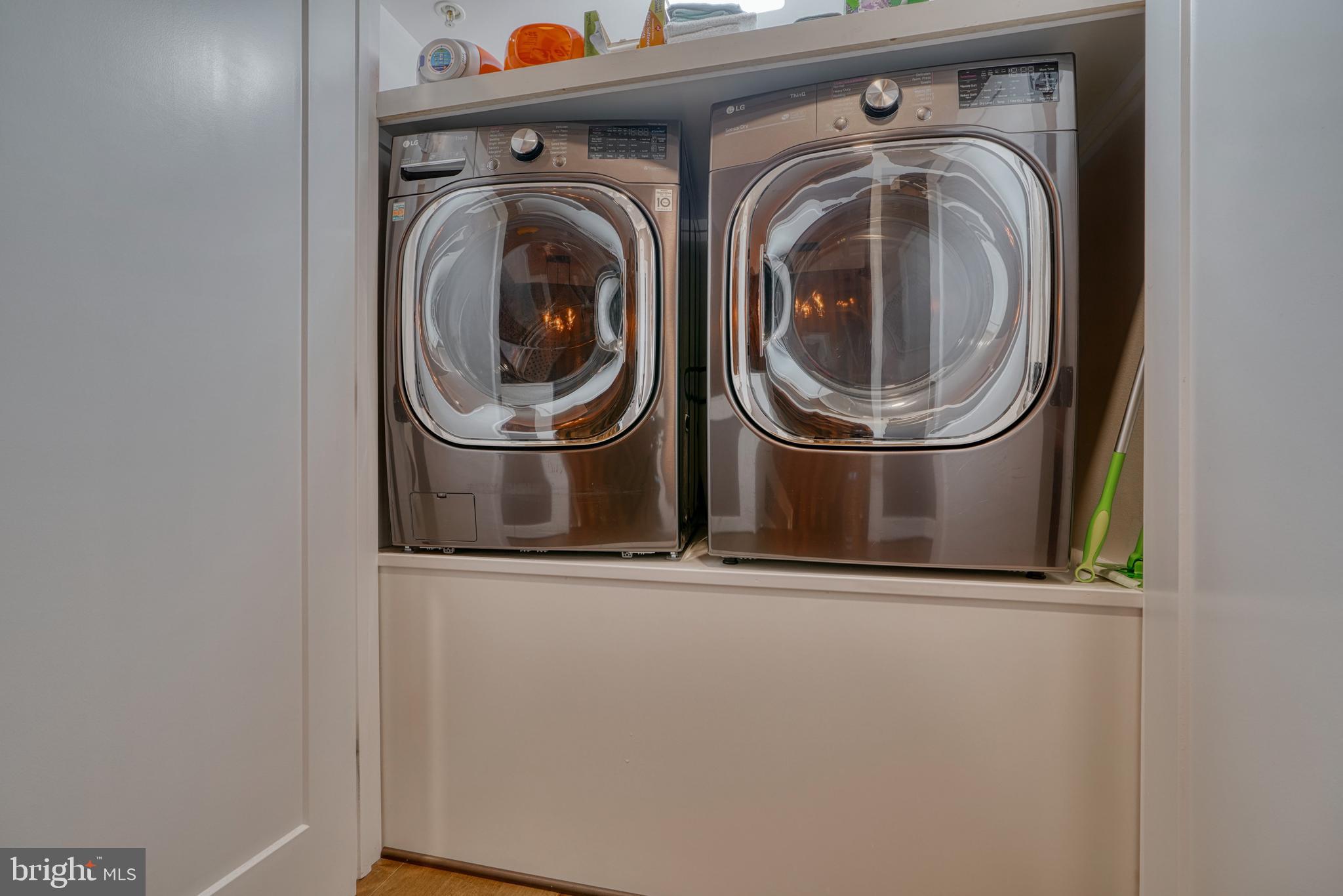 HUNT VALLEY OVERLOOK - Residential