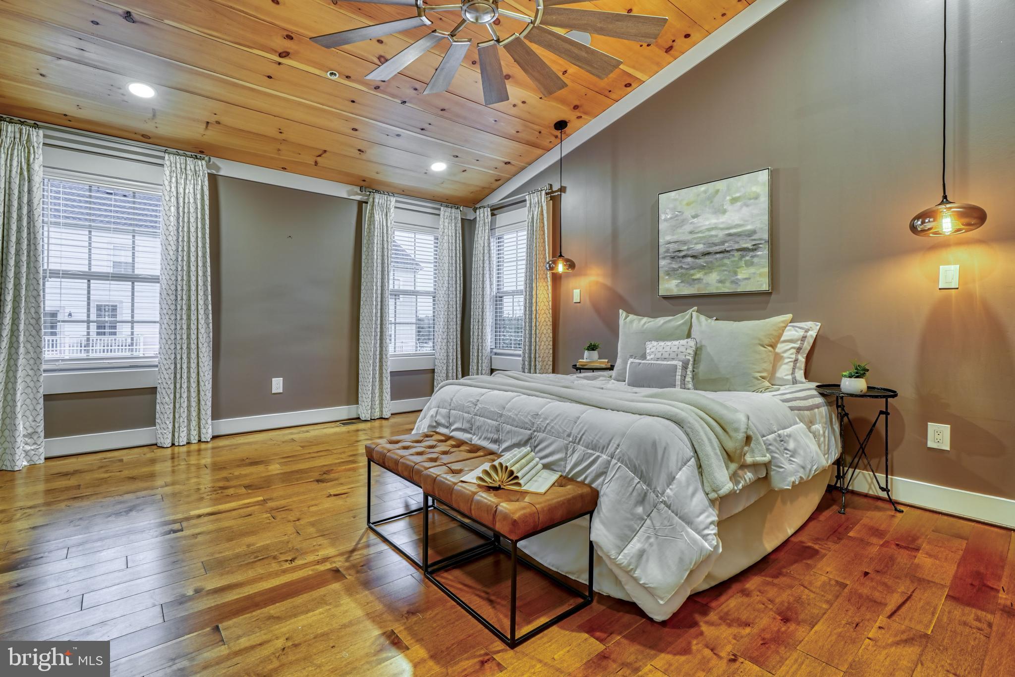 HUNT VALLEY OVERLOOK - Residential