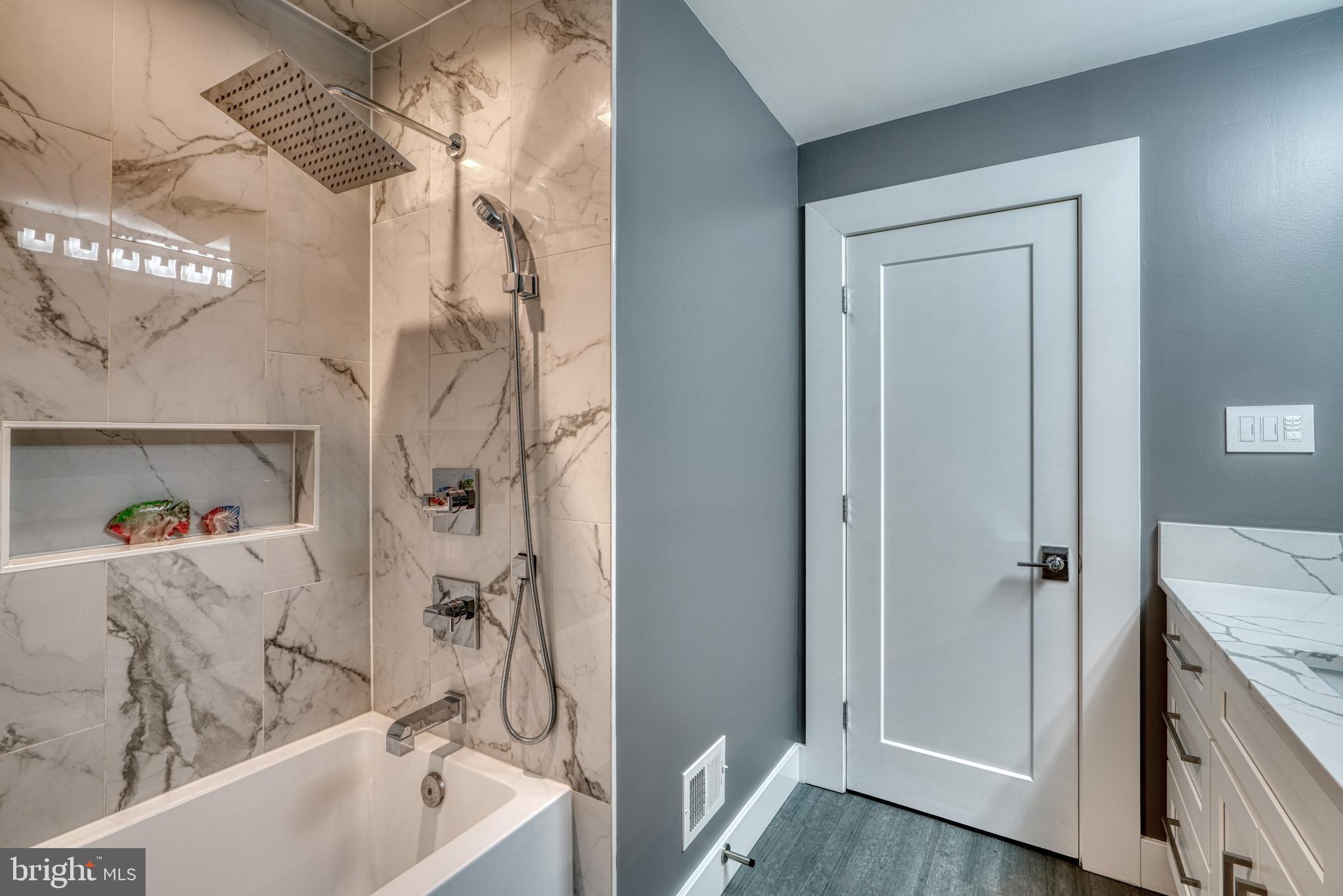 HUNT VALLEY OVERLOOK - Residential