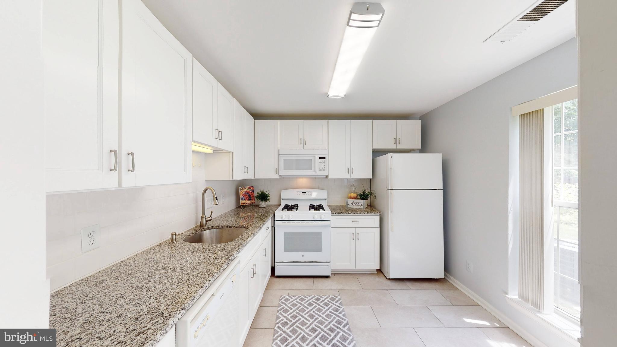 CHATHAM GREEN CONDOMINIUM - Residential Lease