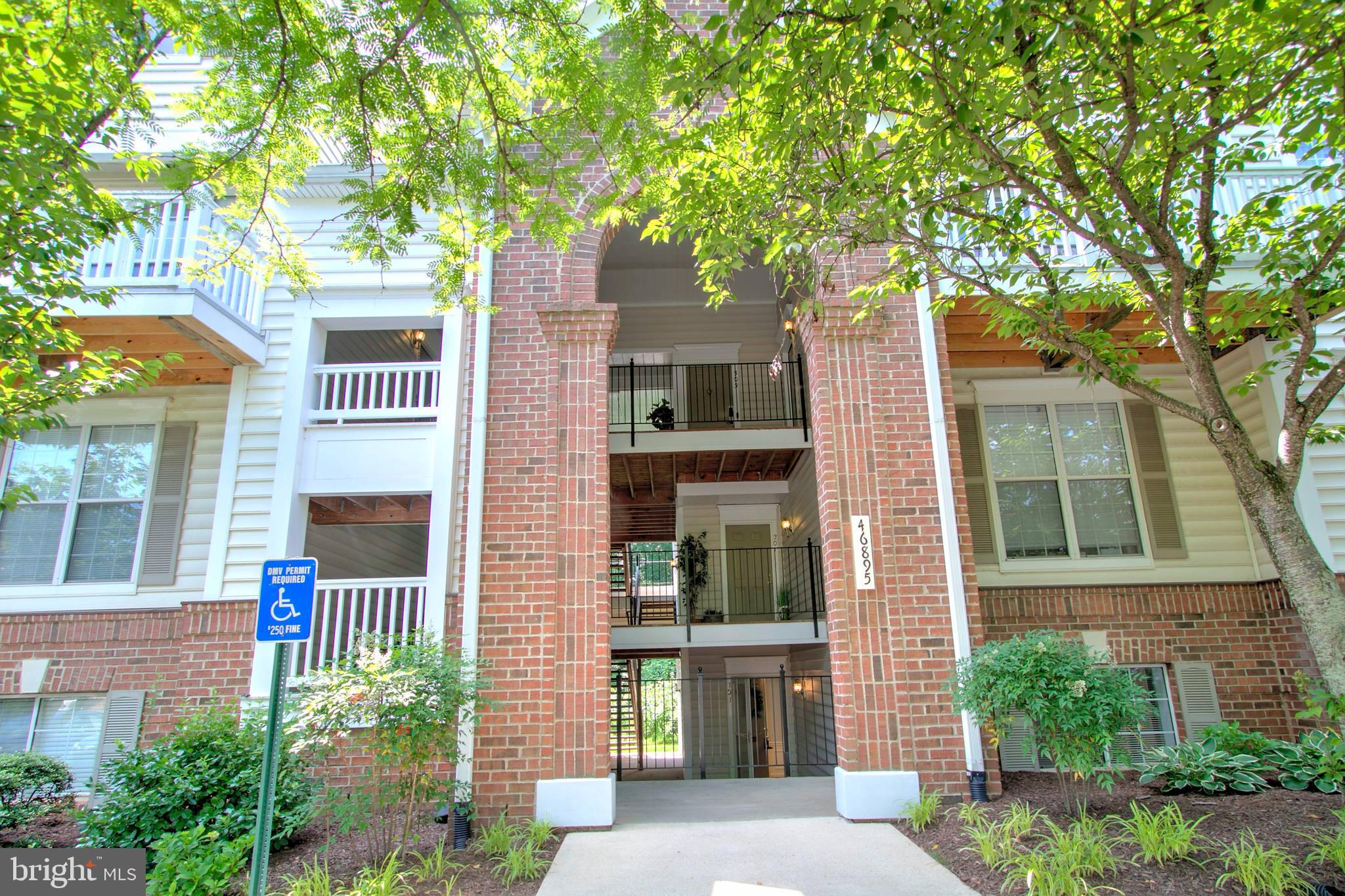 CHATHAM GREEN CONDOMINIUM - Residential Lease