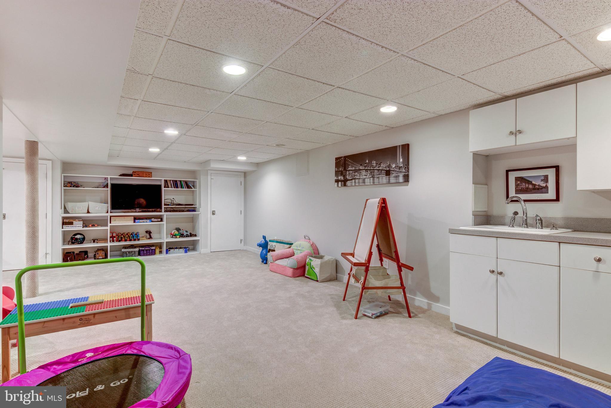 RITTENHOUSE ARBOR - Residential