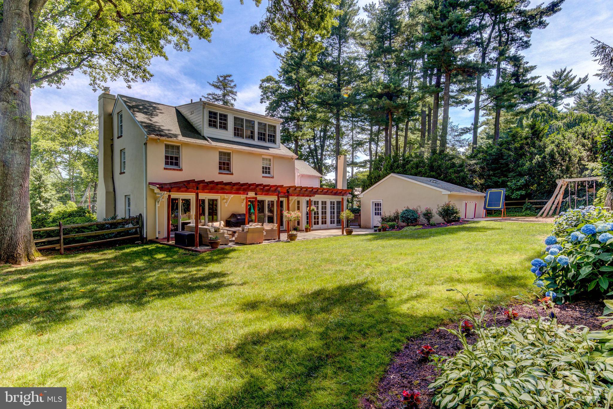 RITTENHOUSE ARBOR - Residential