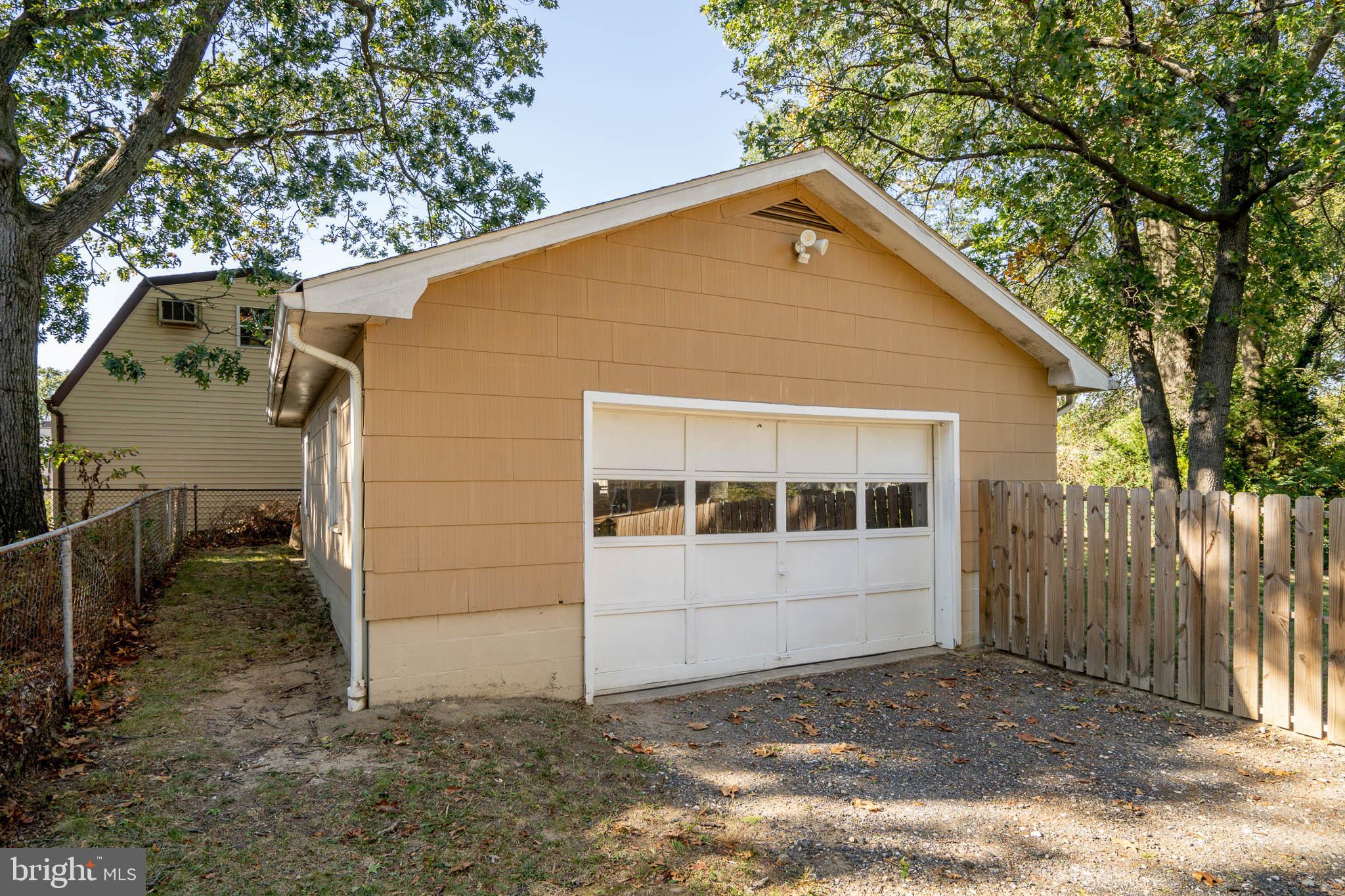 EAST GLEN BURNIE - Residential