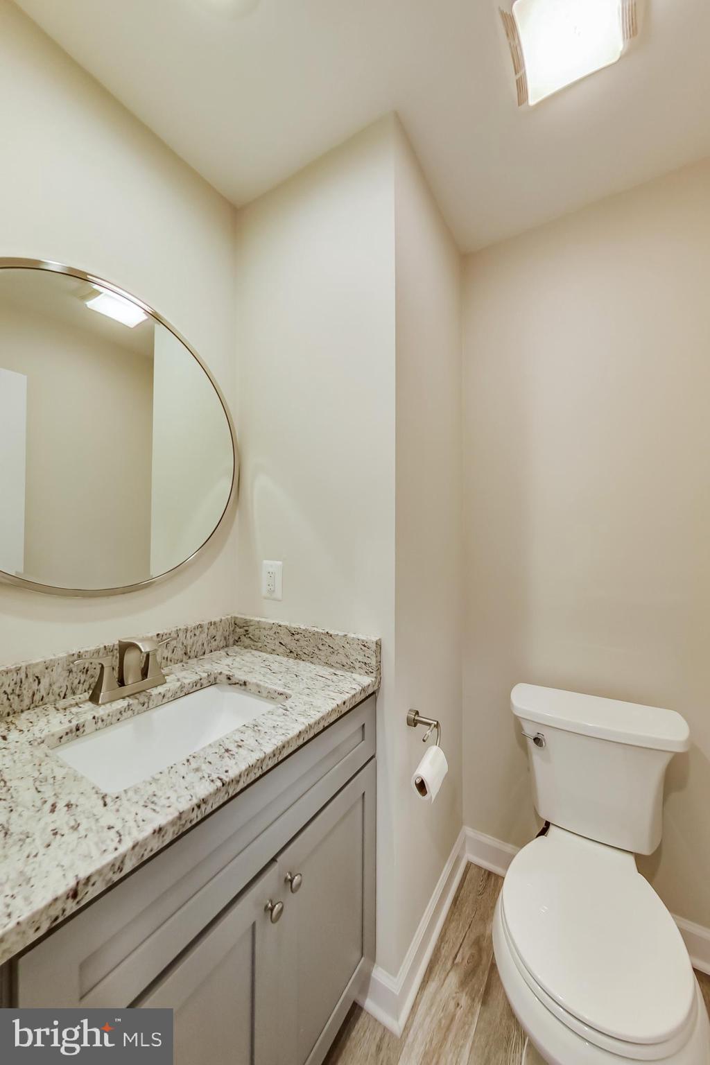 MONTROSE VILLAGE - Residential Lease