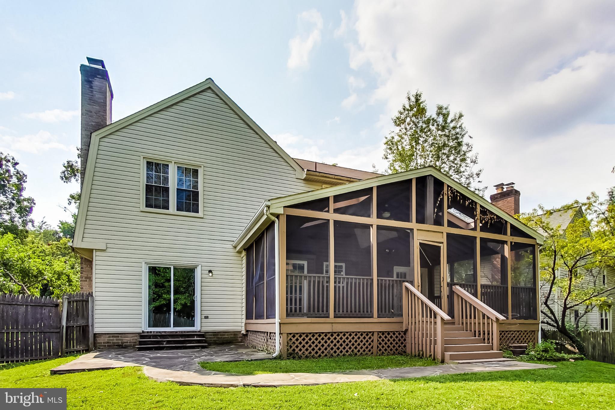 MONTROSE VILLAGE - Residential Lease