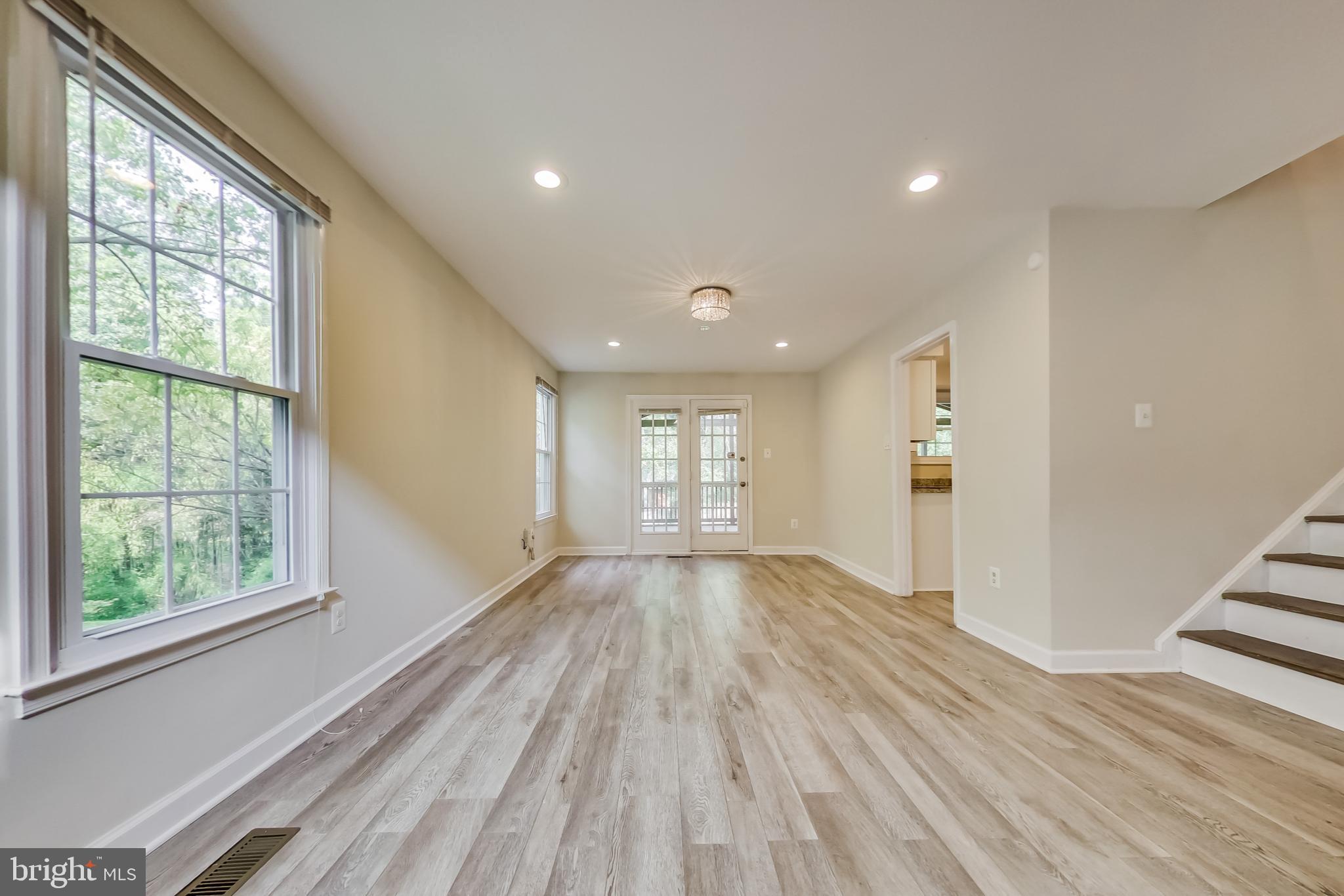 MONTROSE VILLAGE - Residential Lease