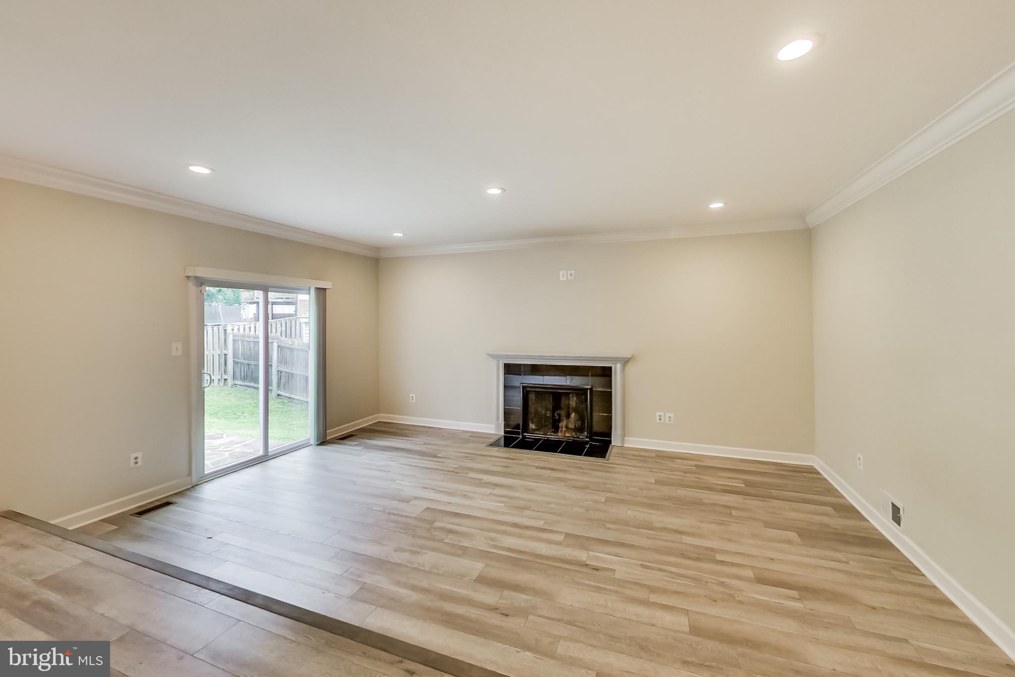 MONTROSE VILLAGE - Residential Lease