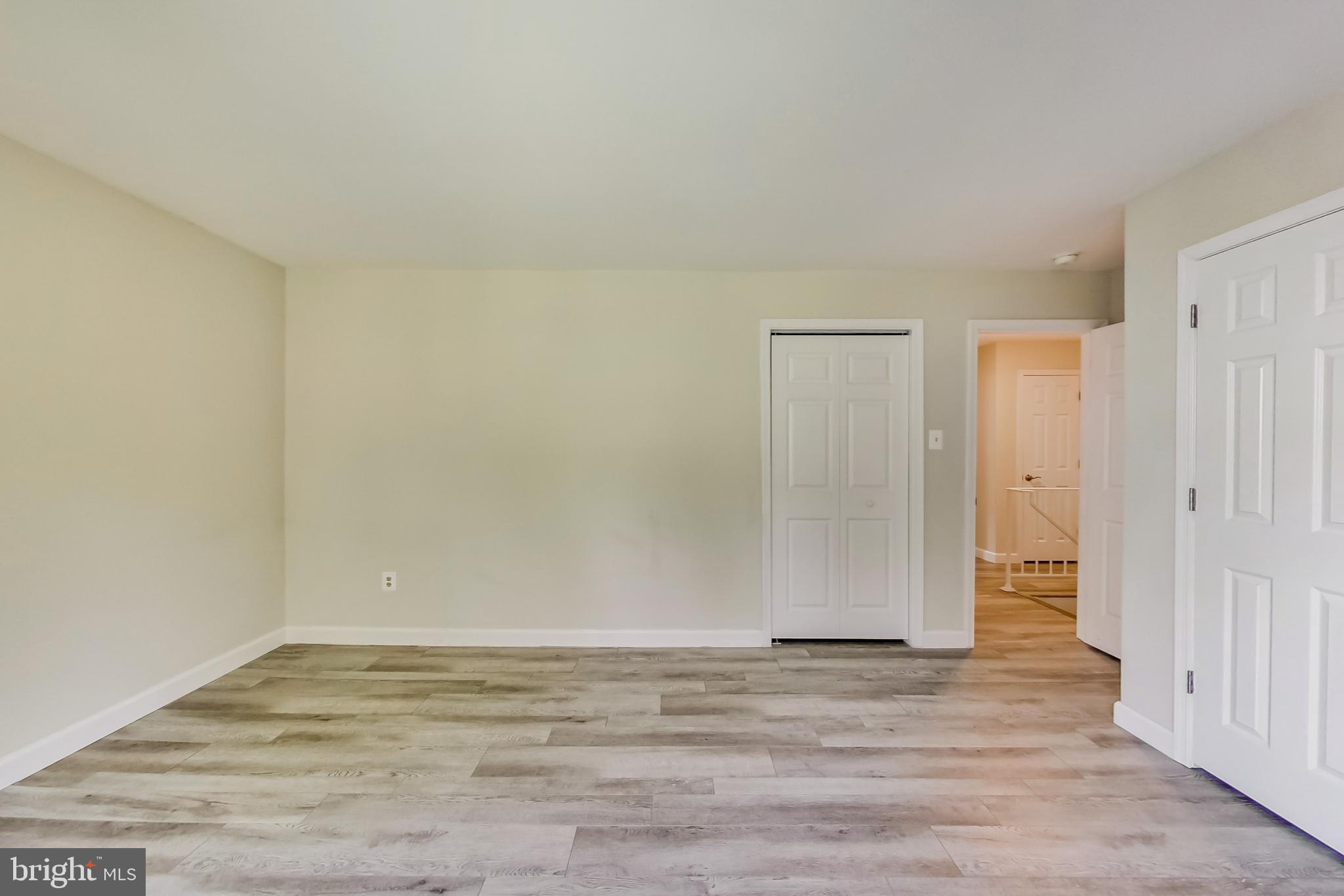 MONTROSE VILLAGE - Residential Lease