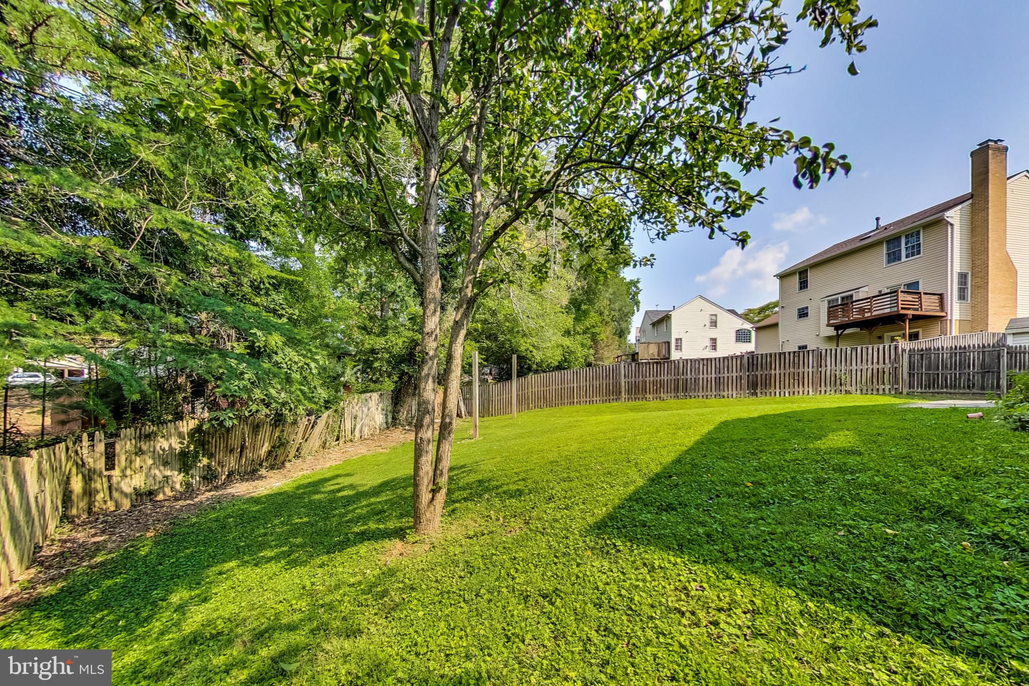 MONTROSE VILLAGE - Residential Lease