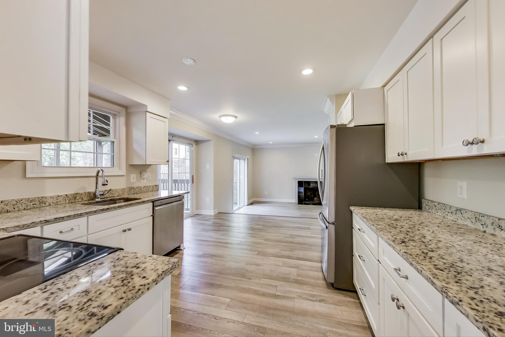 MONTROSE VILLAGE - Residential Lease