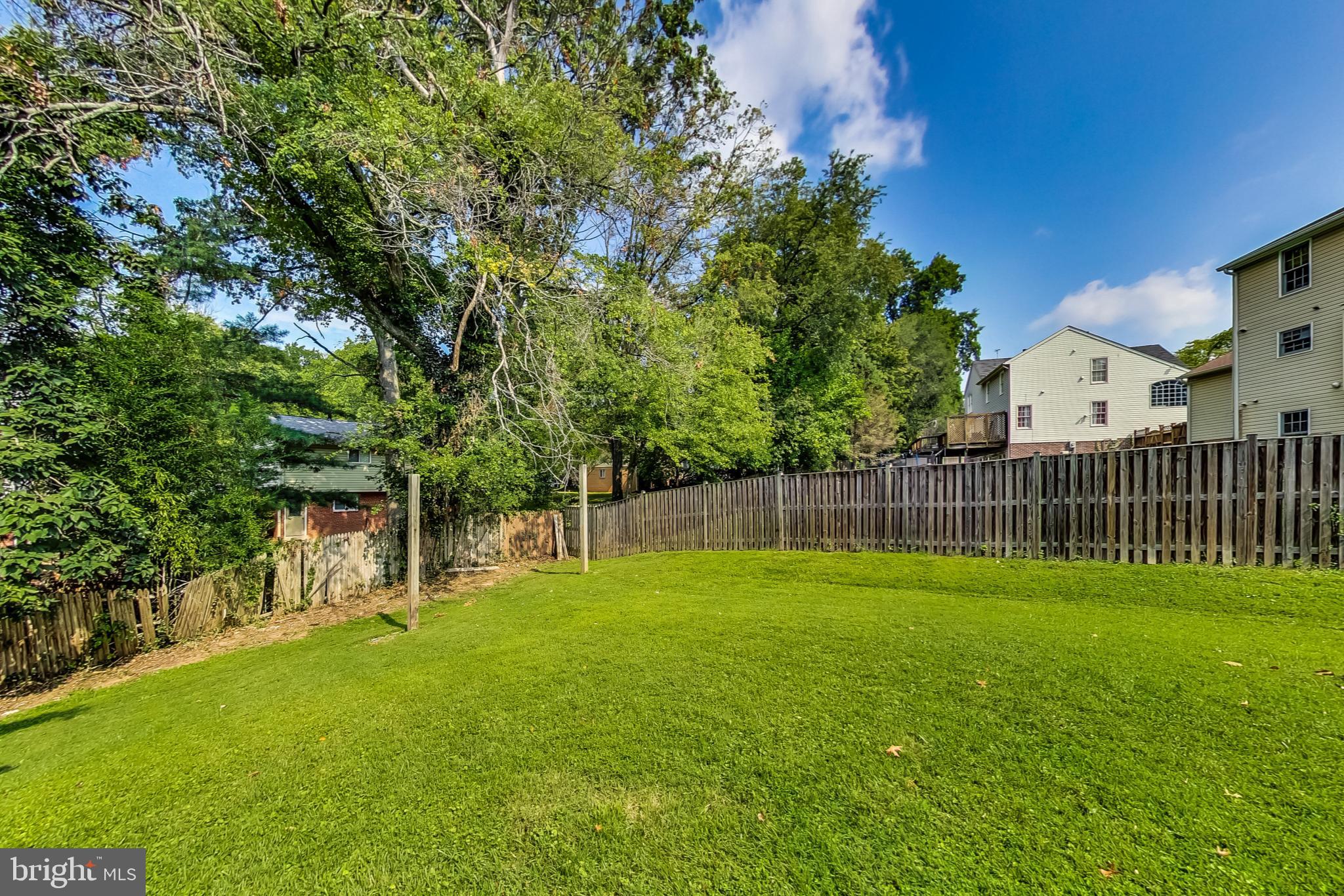 MONTROSE VILLAGE - Residential Lease