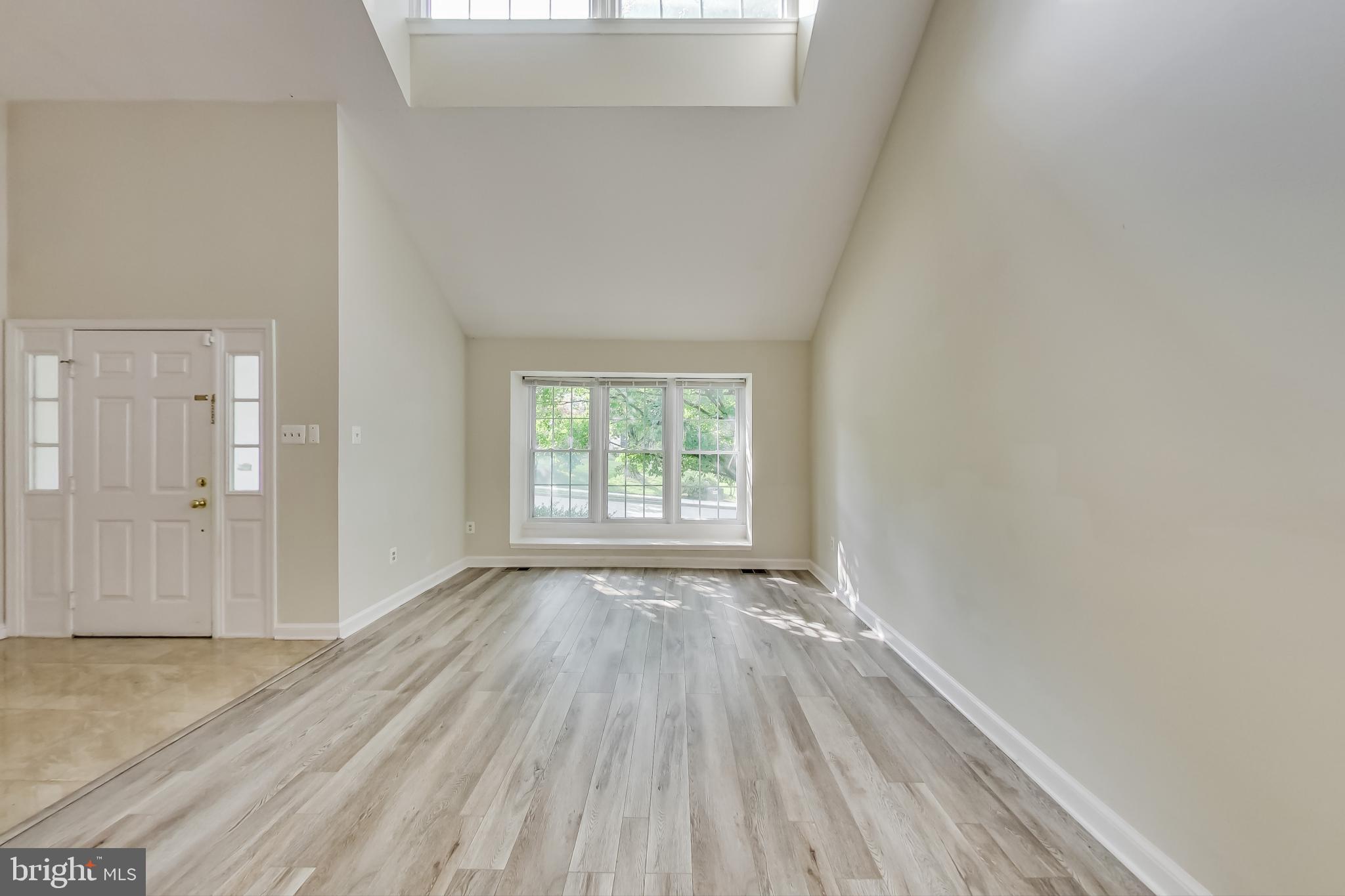 MONTROSE VILLAGE - Residential Lease