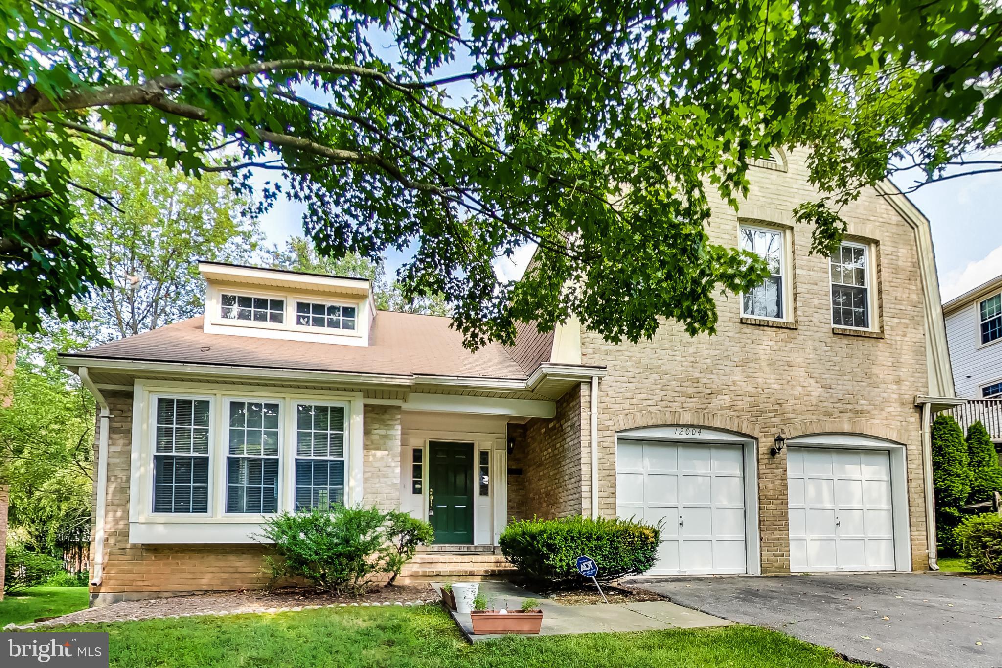 MONTROSE VILLAGE - Residential Lease