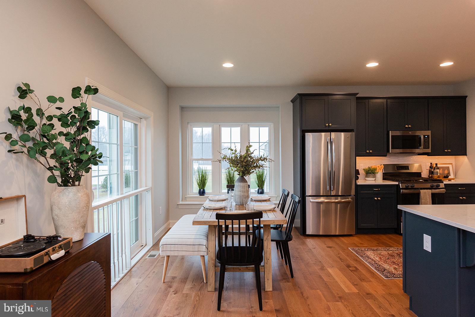 PINE VIEW ESTATES - Residential