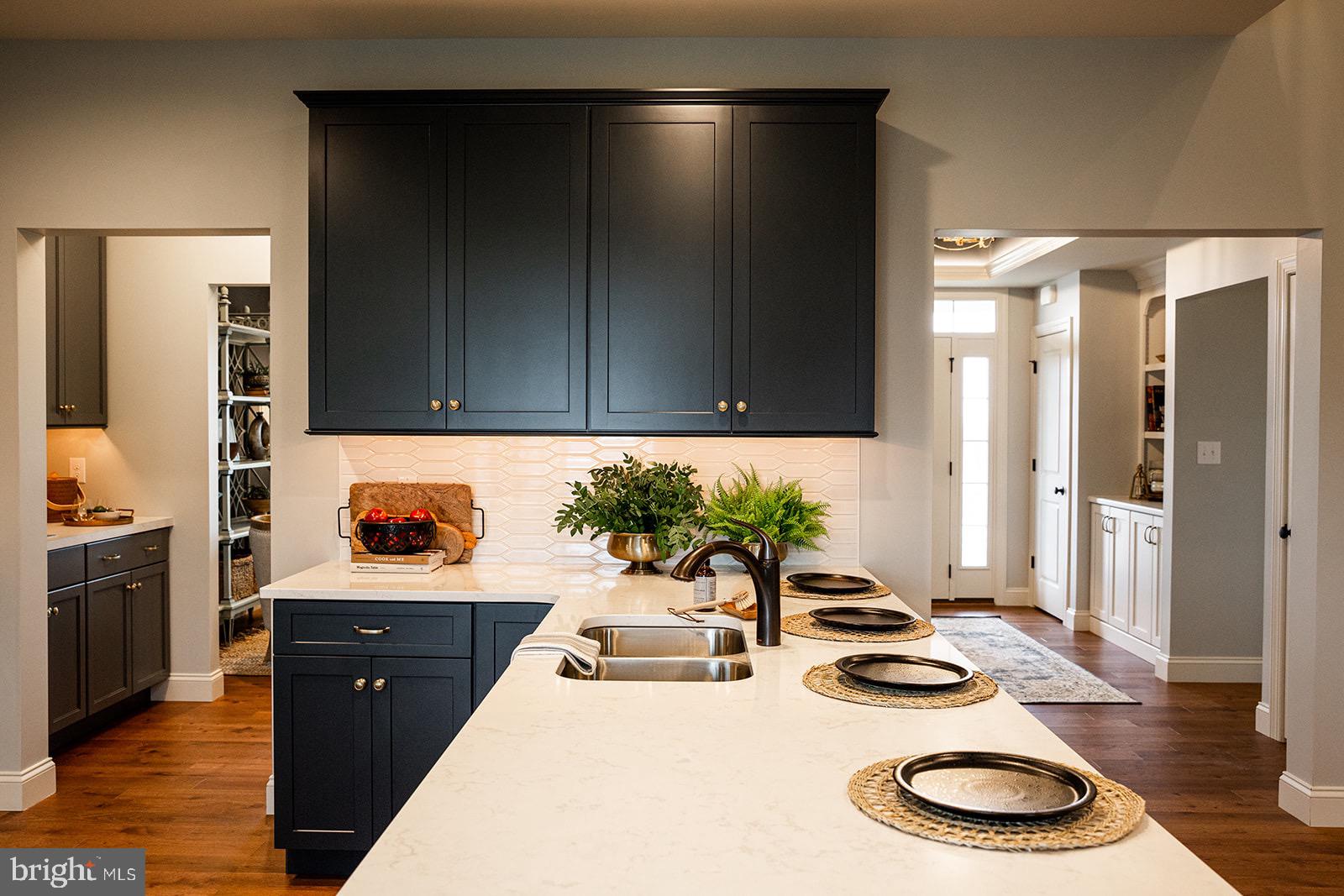 PINE VIEW ESTATES - Residential