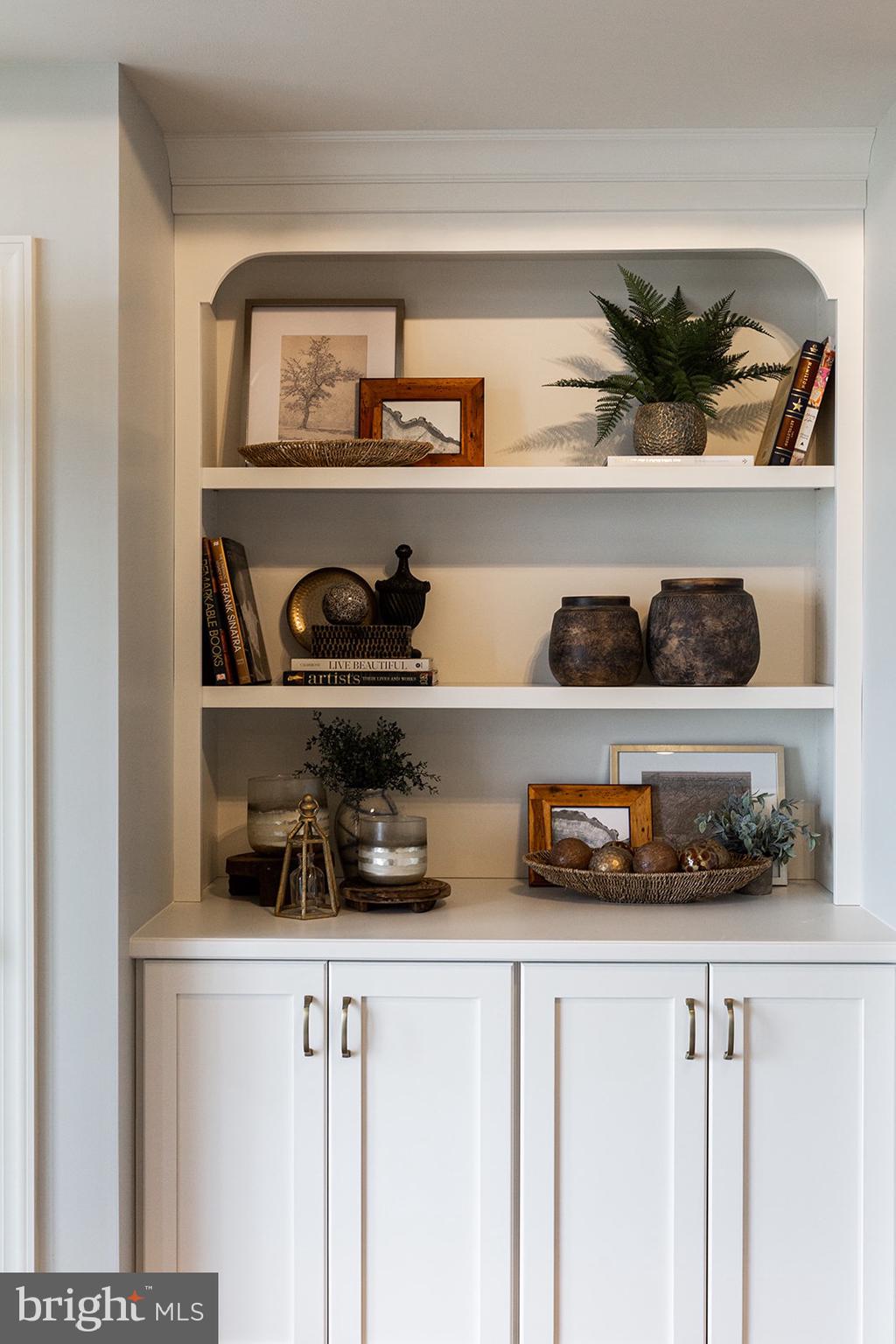 PINE VIEW ESTATES - Residential