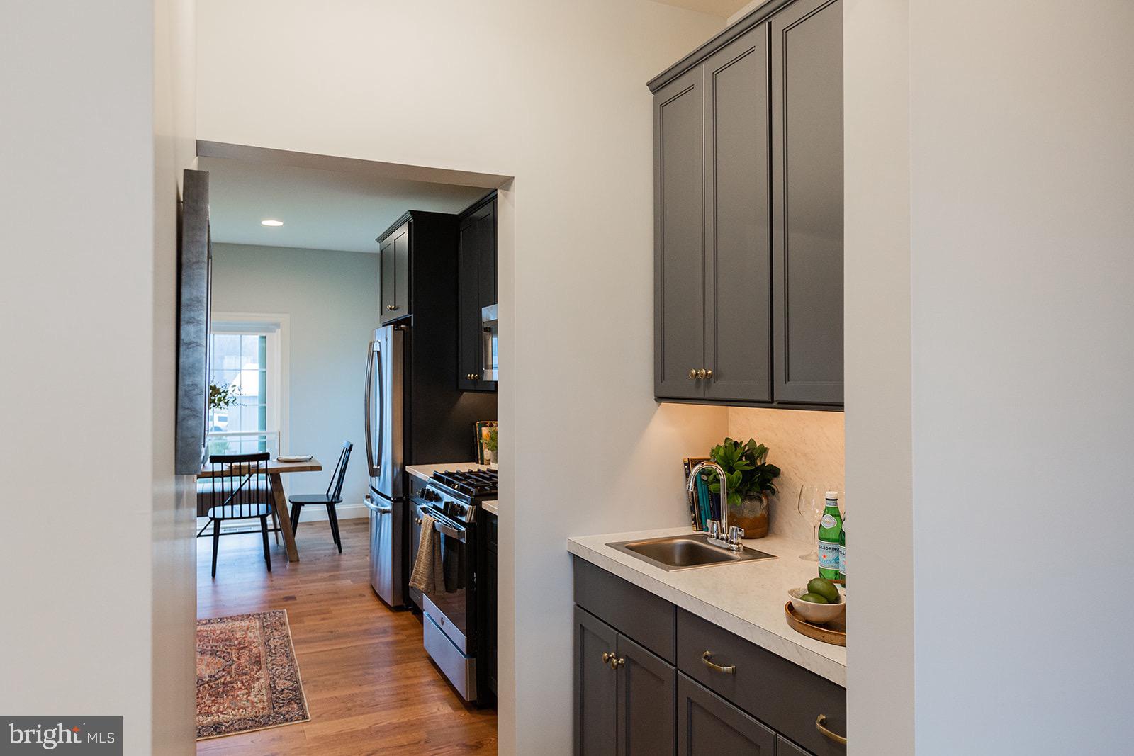 PINE VIEW ESTATES - Residential