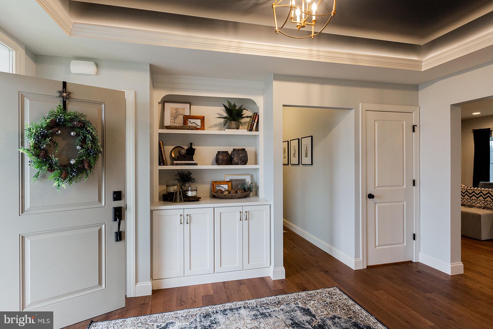 PINE VIEW ESTATES - Residential