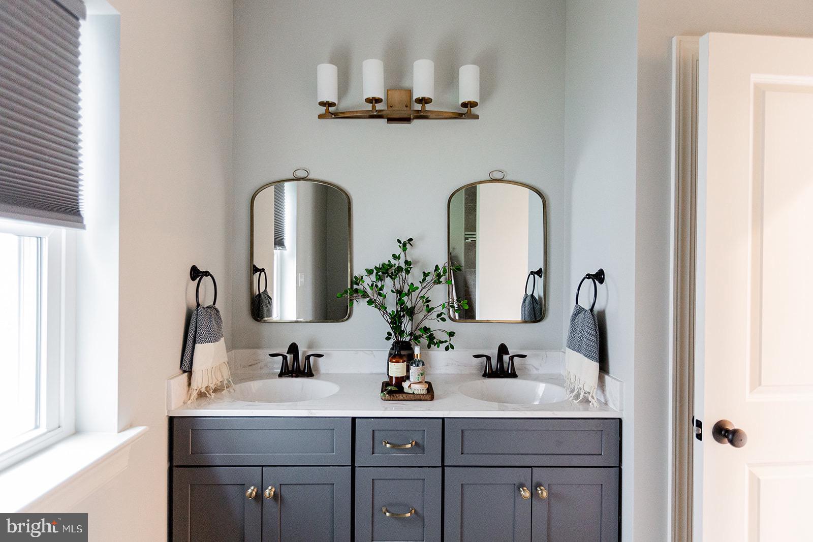 PINE VIEW ESTATES - Residential