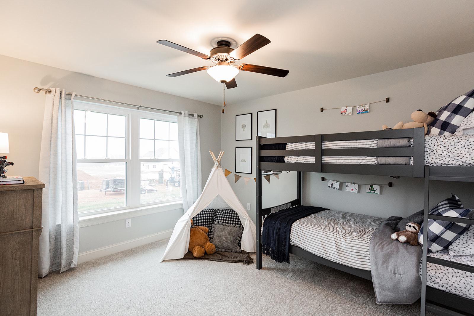 PINE VIEW ESTATES - Residential