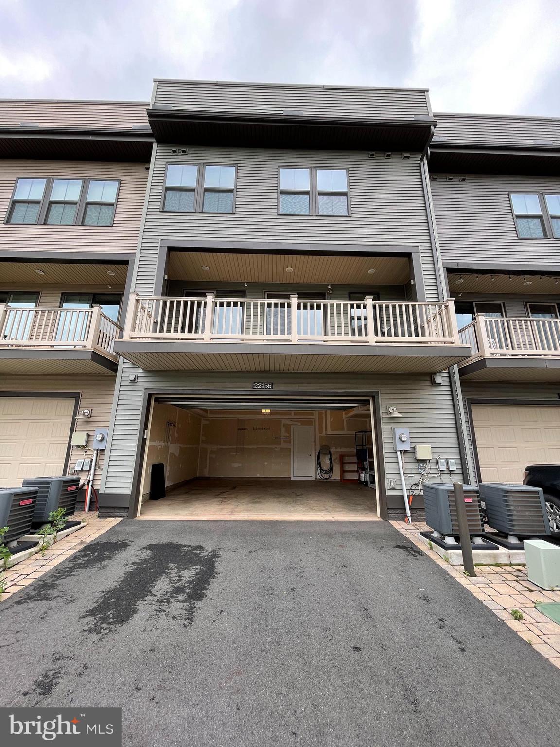 WESTMOORE AT MOOREFIELD - Residential Lease