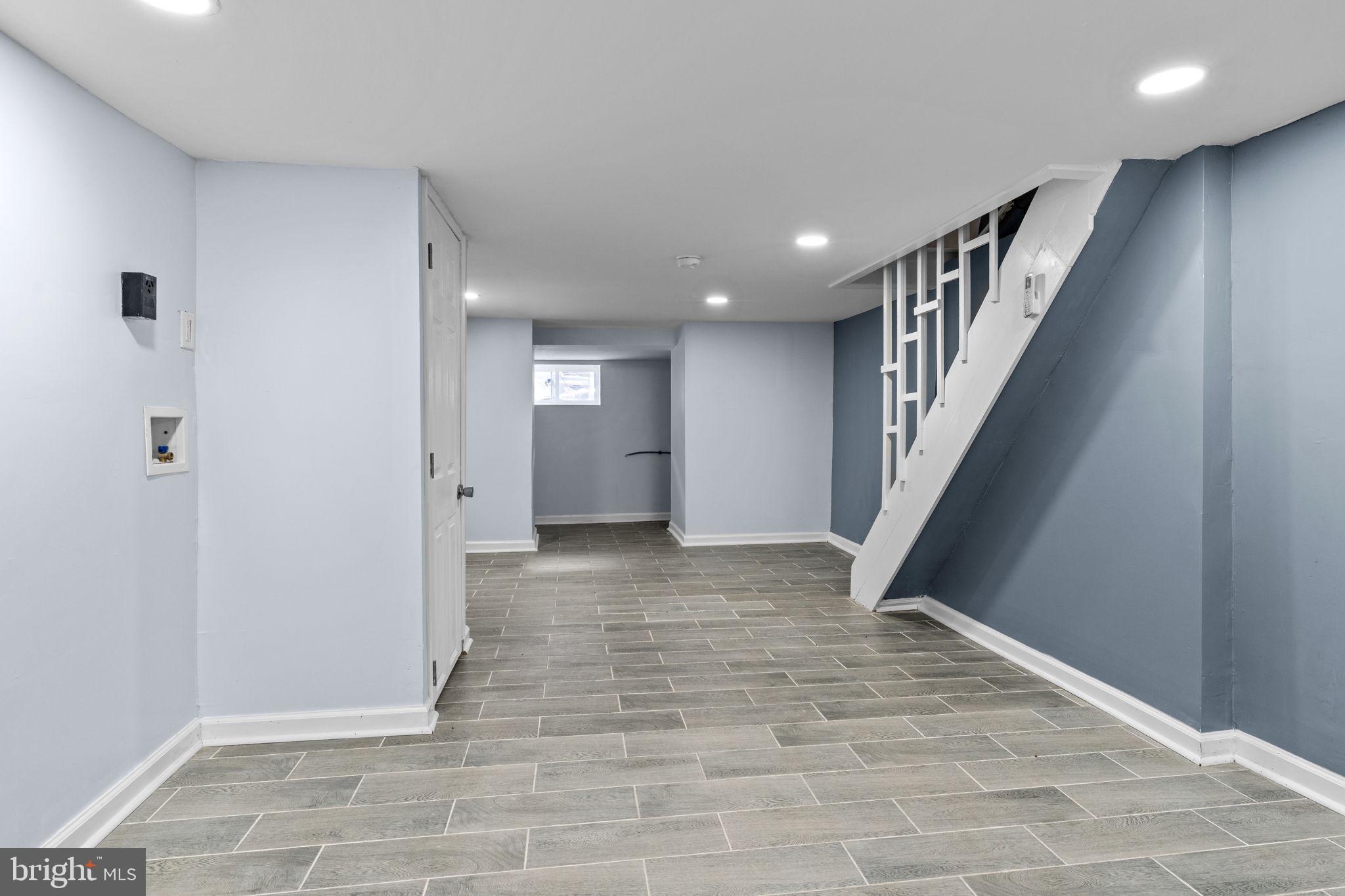 KENSINGTON - Residential