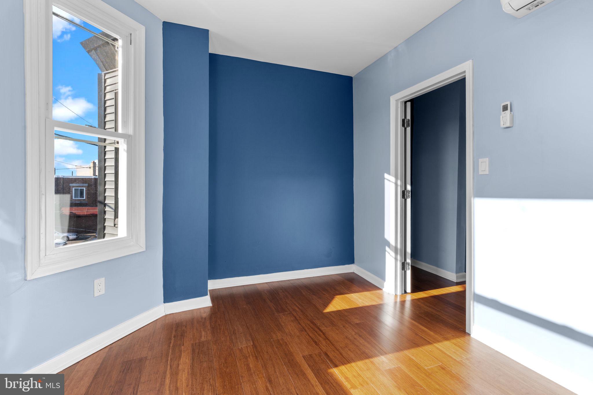 KENSINGTON - Residential