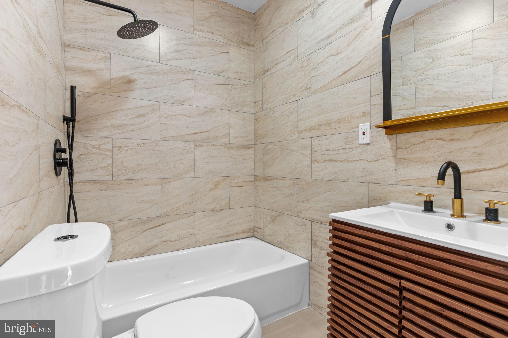 KENSINGTON - Residential