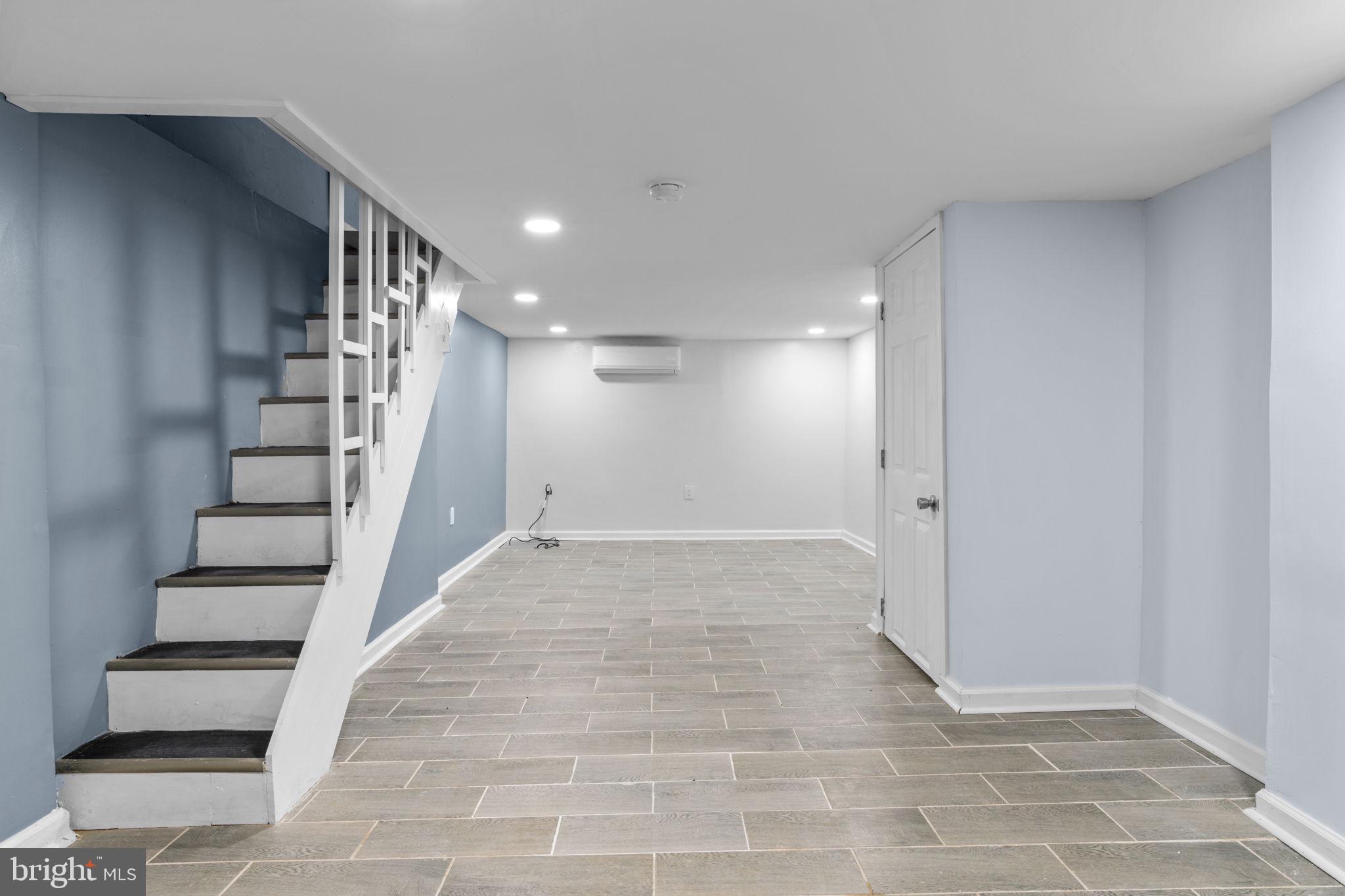 KENSINGTON - Residential